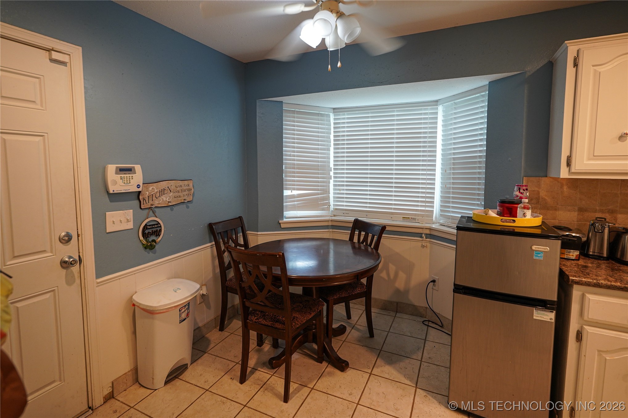 2613 Turner Street Property Photo 6