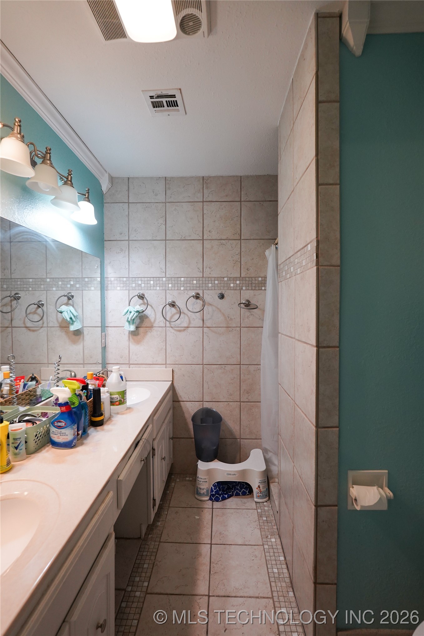 2613 Turner Street Property Photo 9