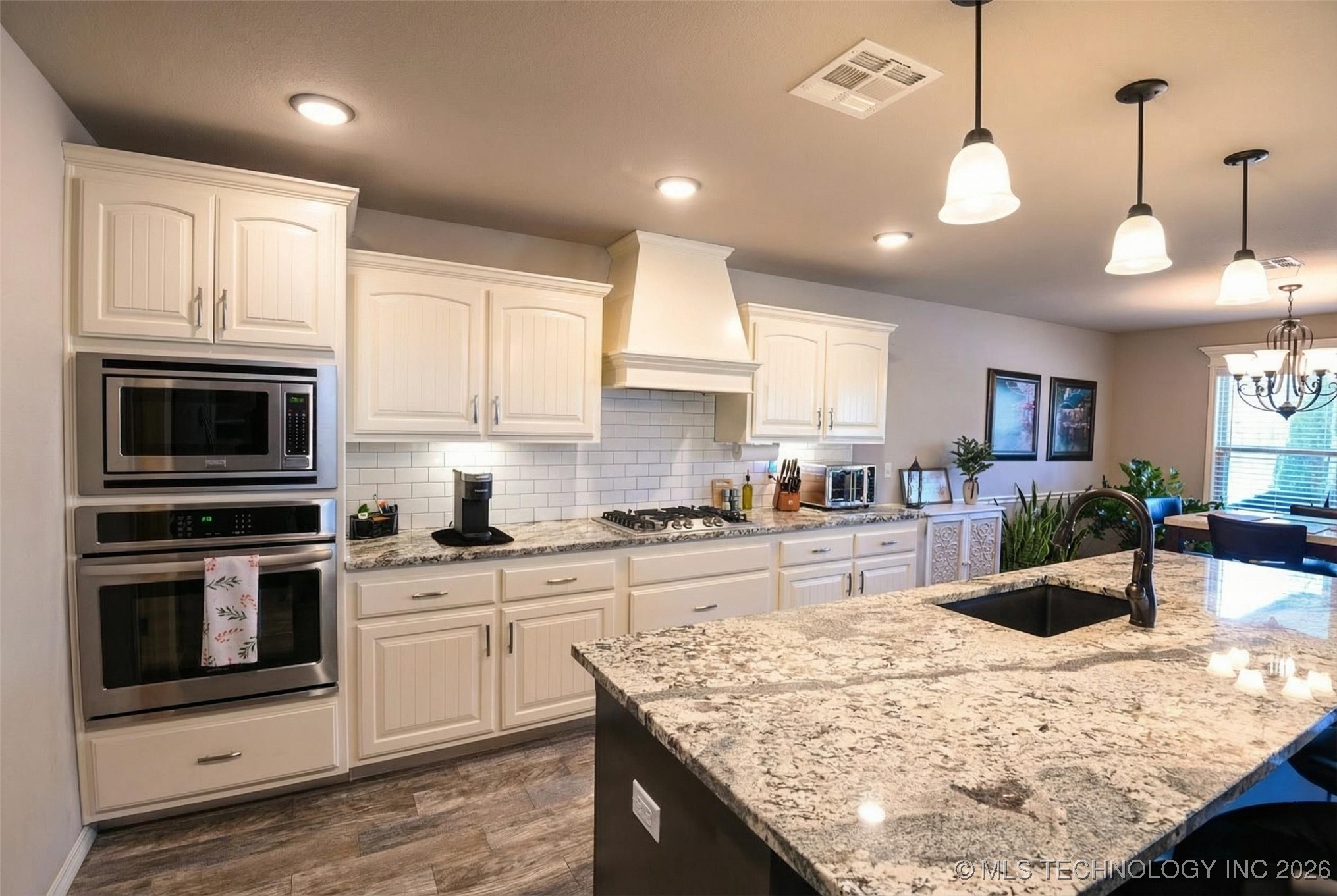 8221 N 154th East Avenue Property Photo 7