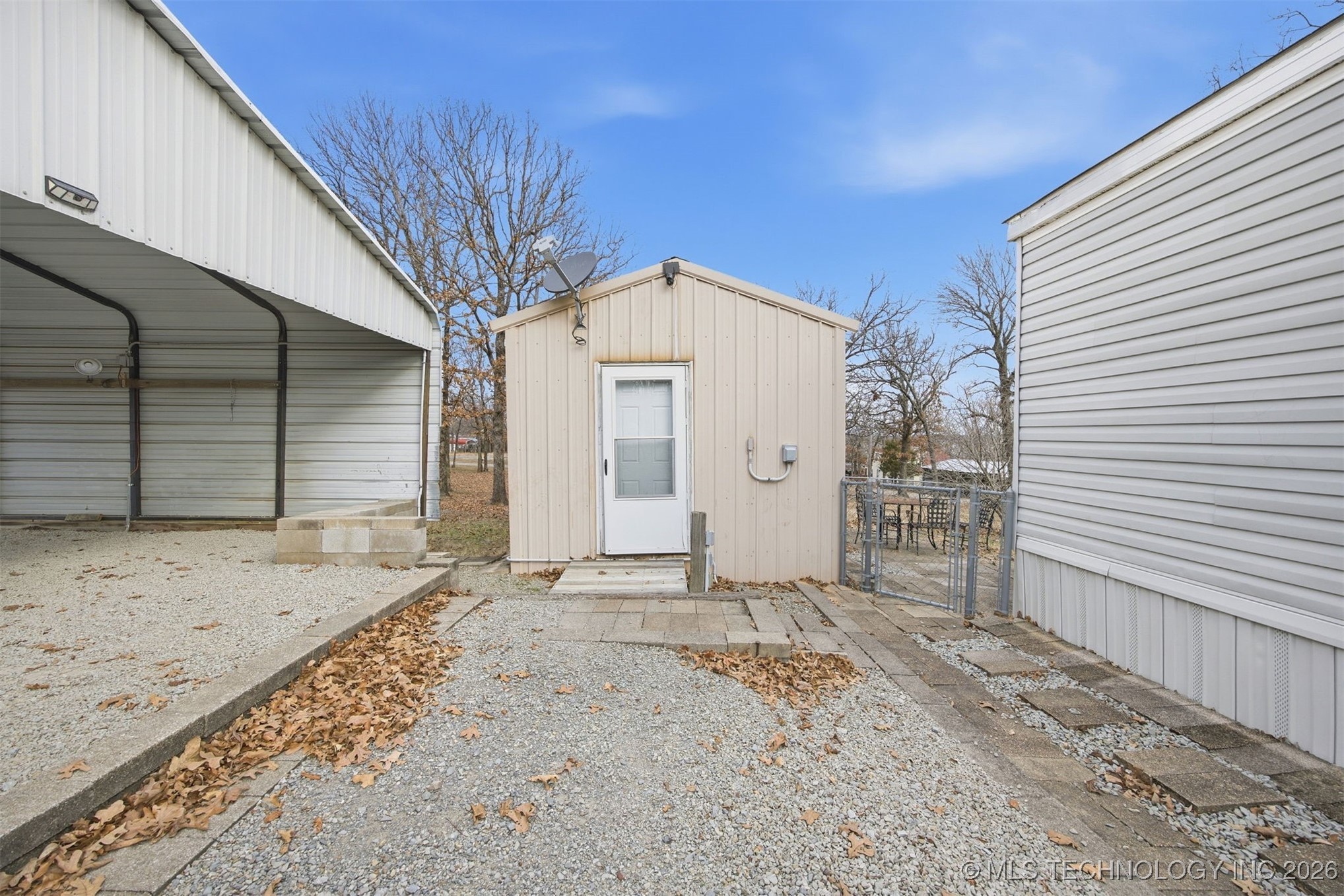 2568 Bristow Point Road Property Photo 3