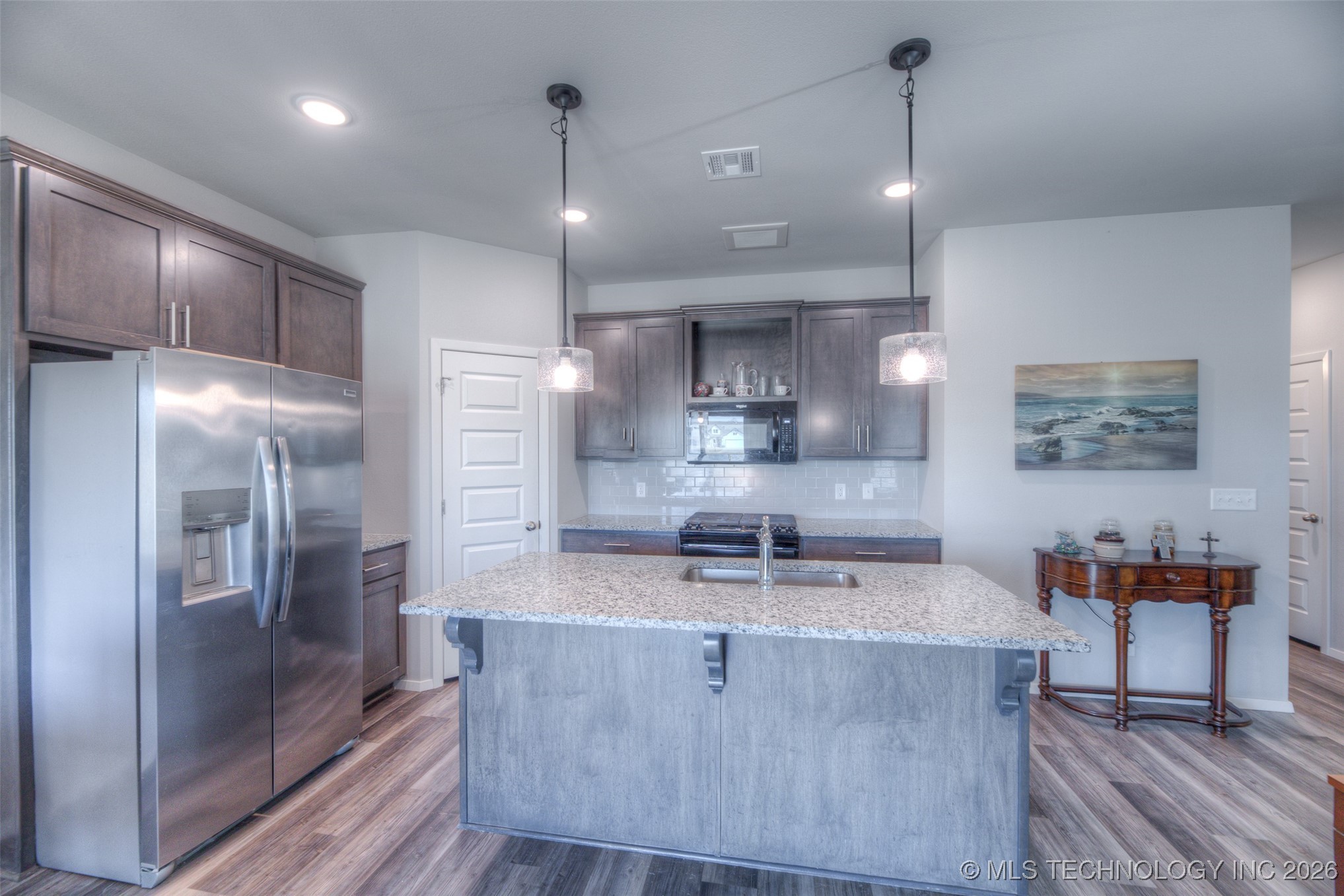 13816 S Iroquois Avenue E Property Photo 7