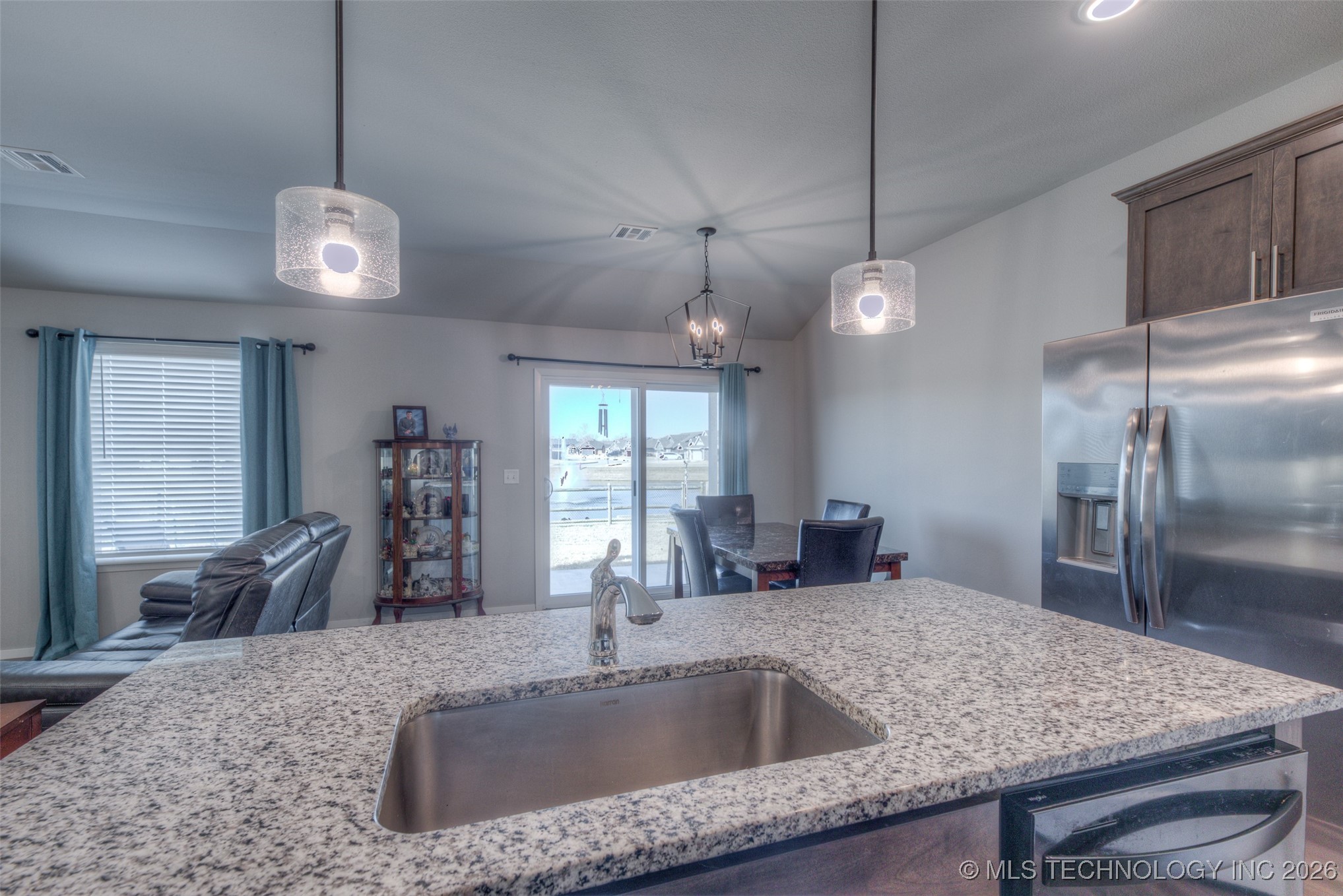 13816 S Iroquois Avenue E Property Photo 10