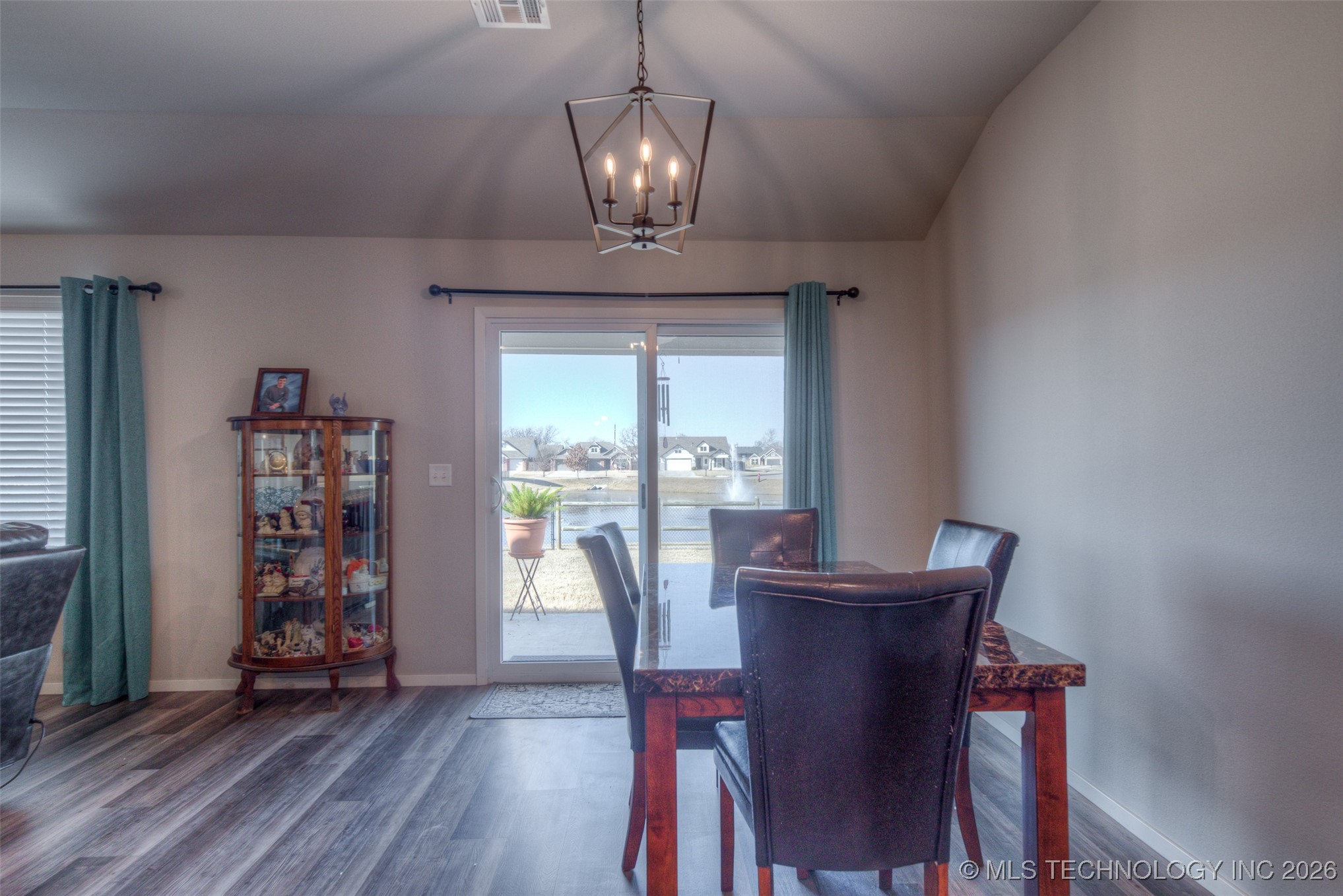 13816 S Iroquois Avenue E Property Photo 12