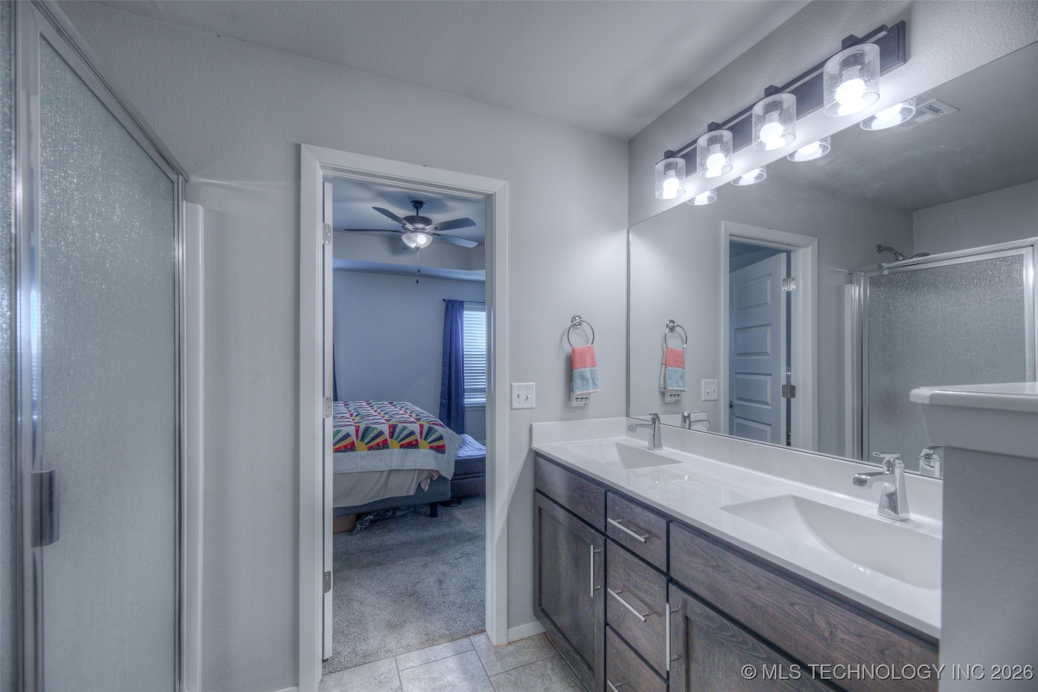 13816 S Iroquois Avenue E Property Photo 17