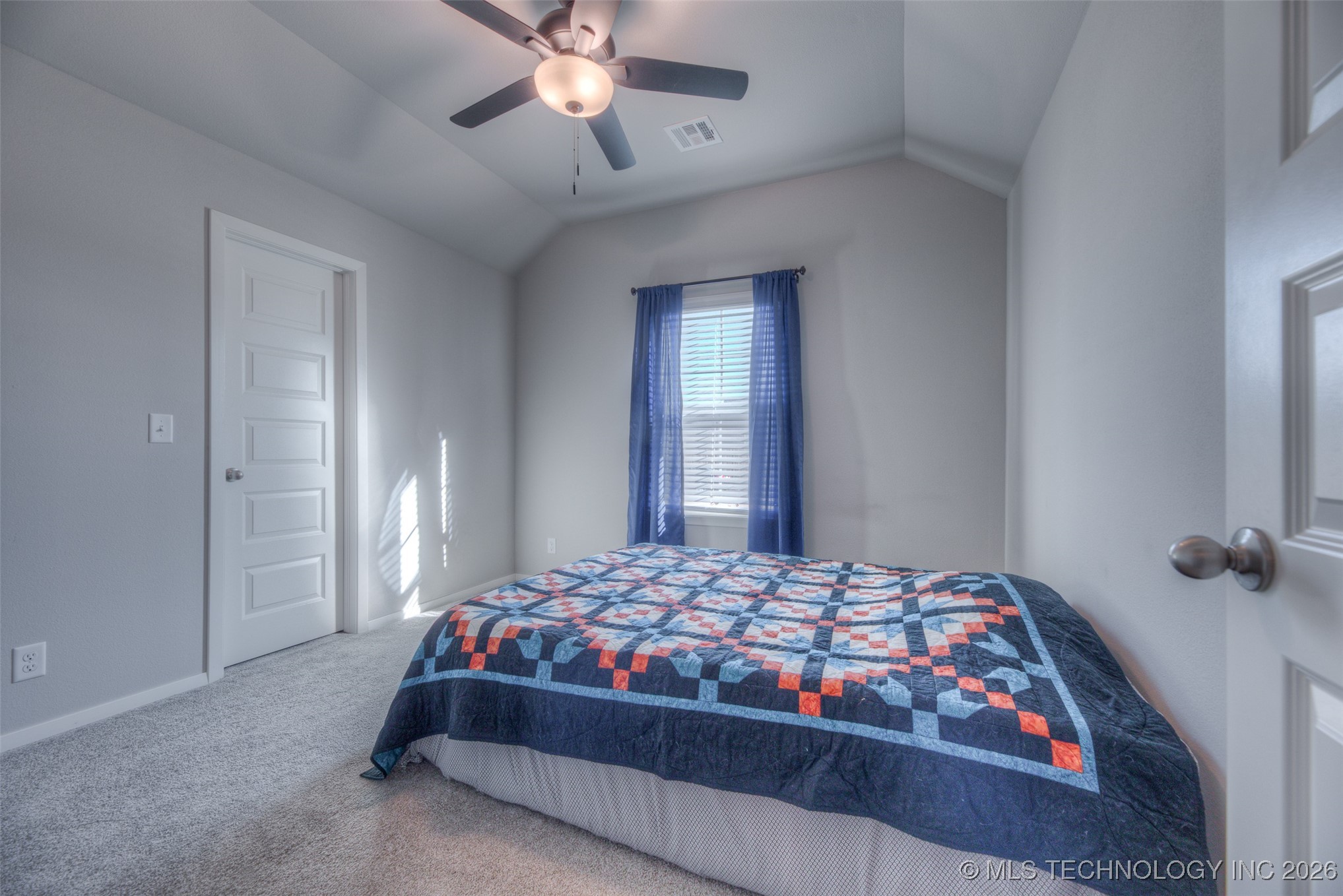 13816 S Iroquois Avenue E Property Photo 18