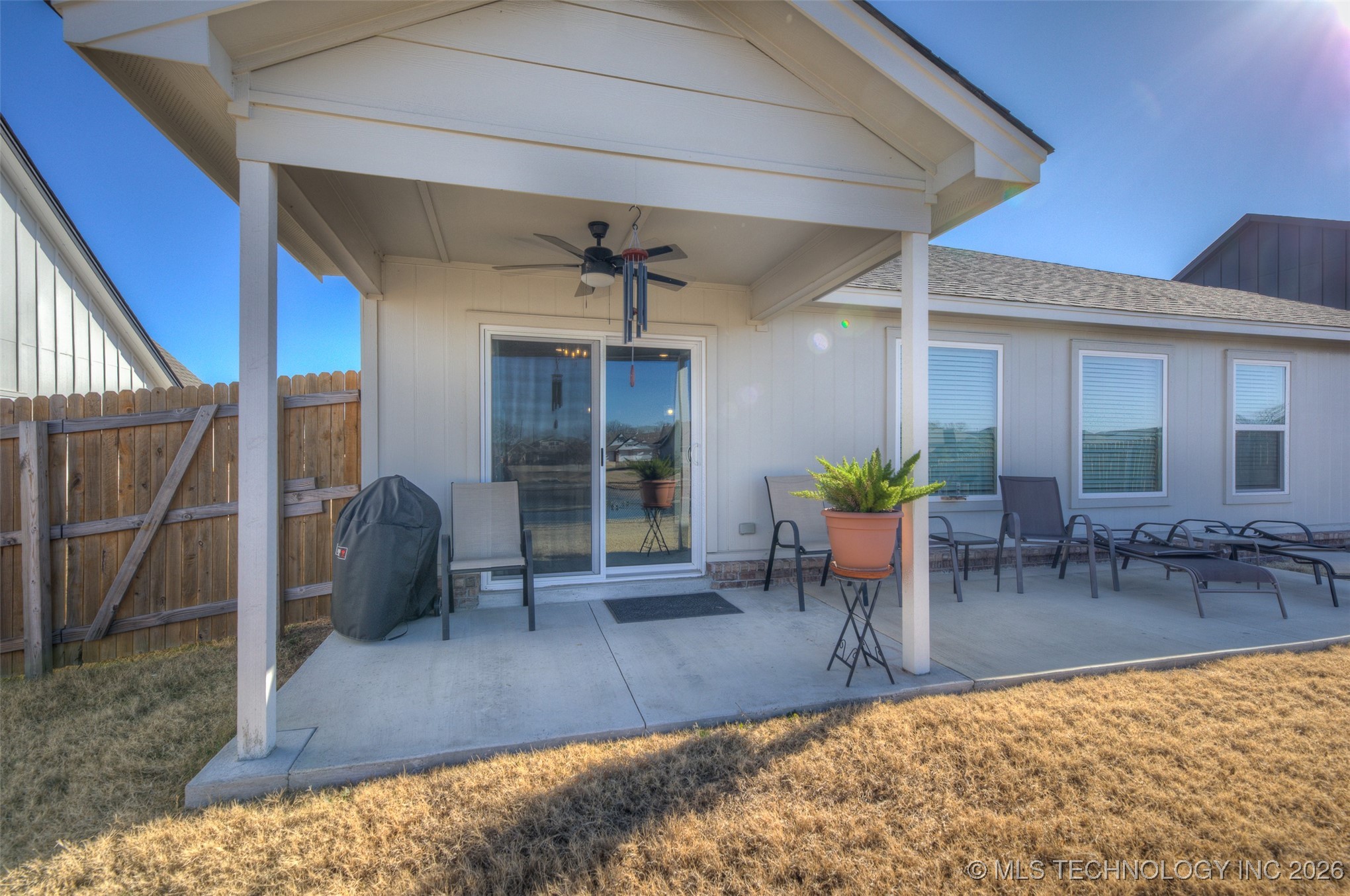 13816 S Iroquois Avenue E Property Photo 22