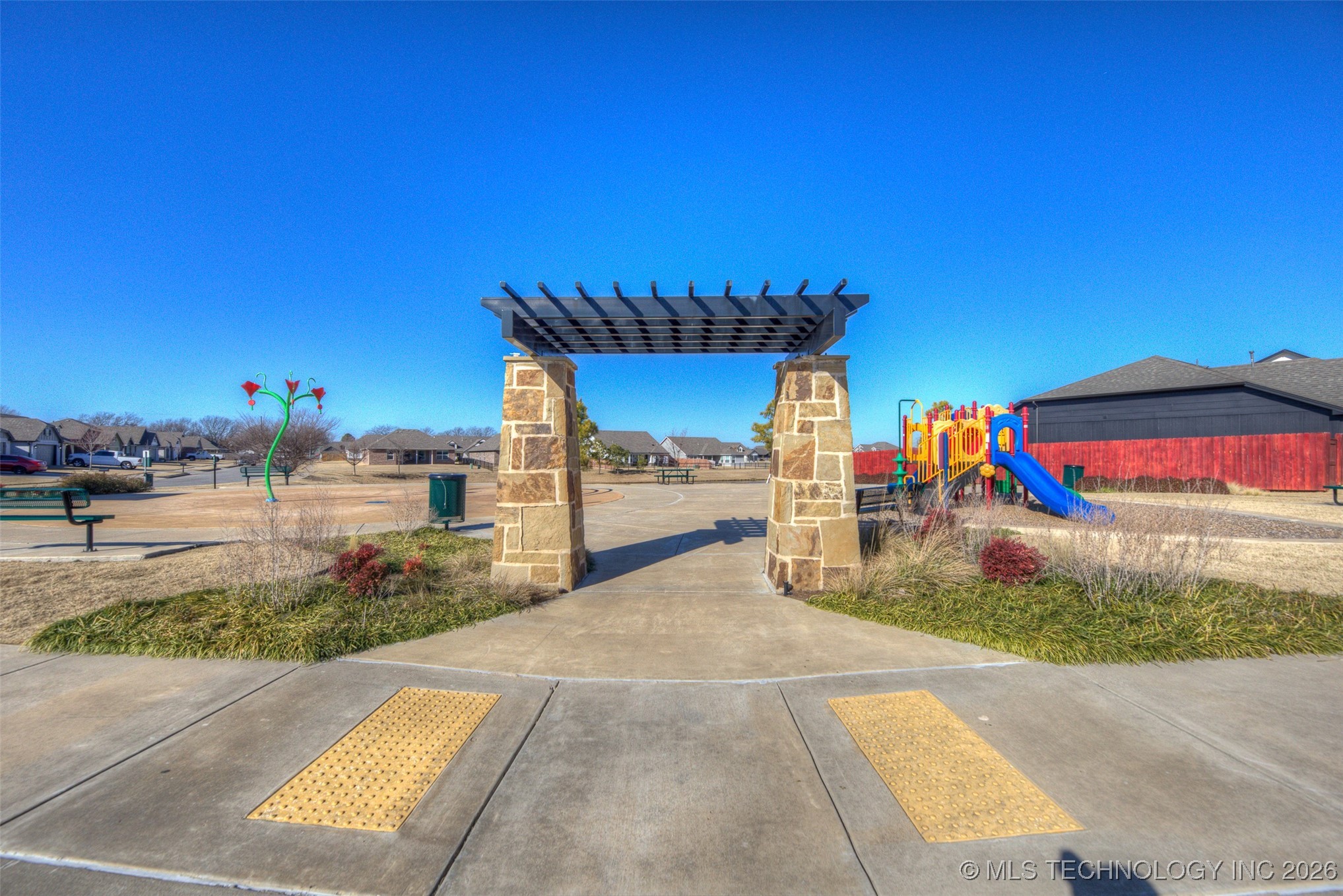 13816 S Iroquois Avenue E Property Photo 29