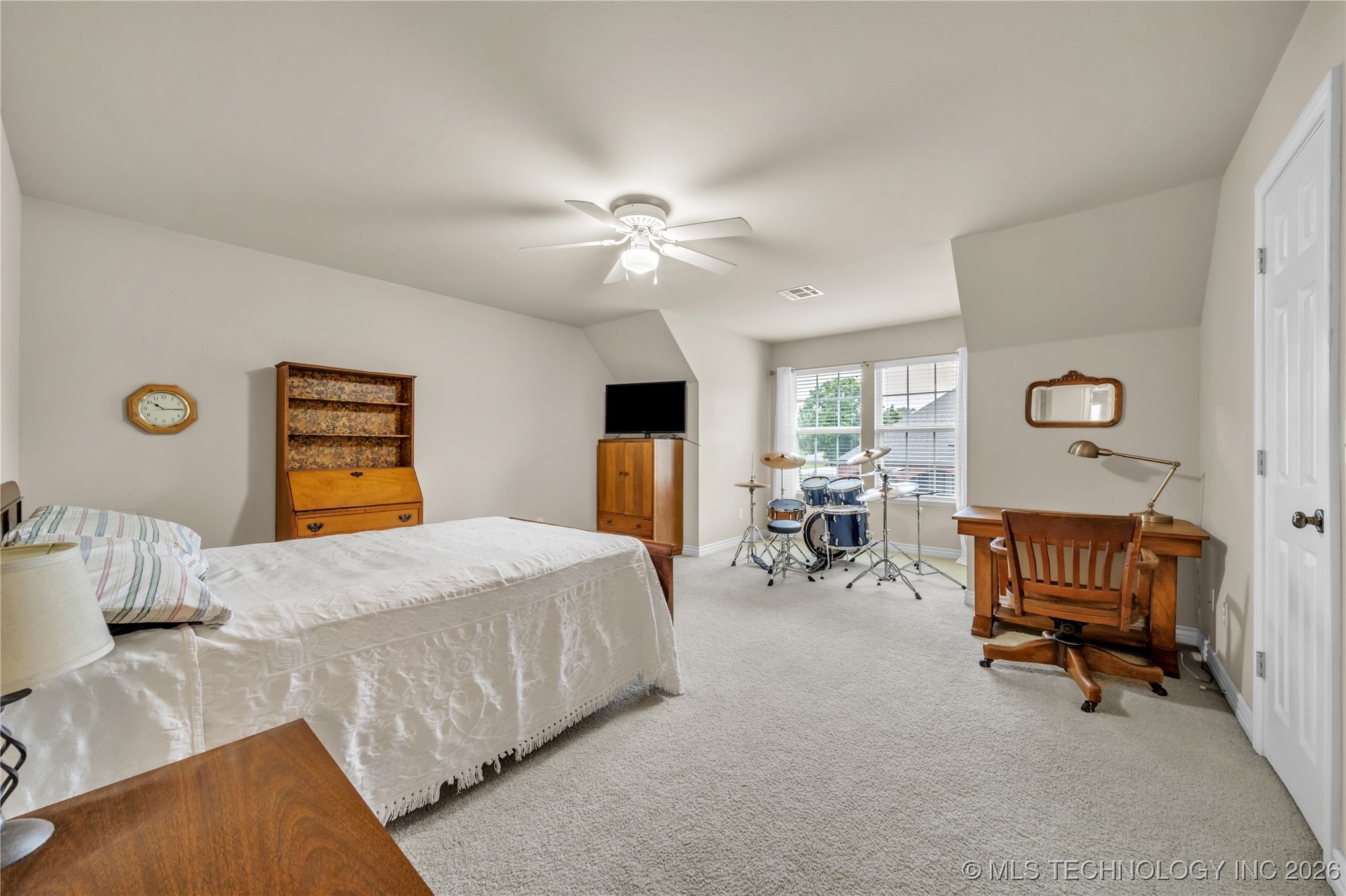 7813 E Commercial Street Property Photo 31