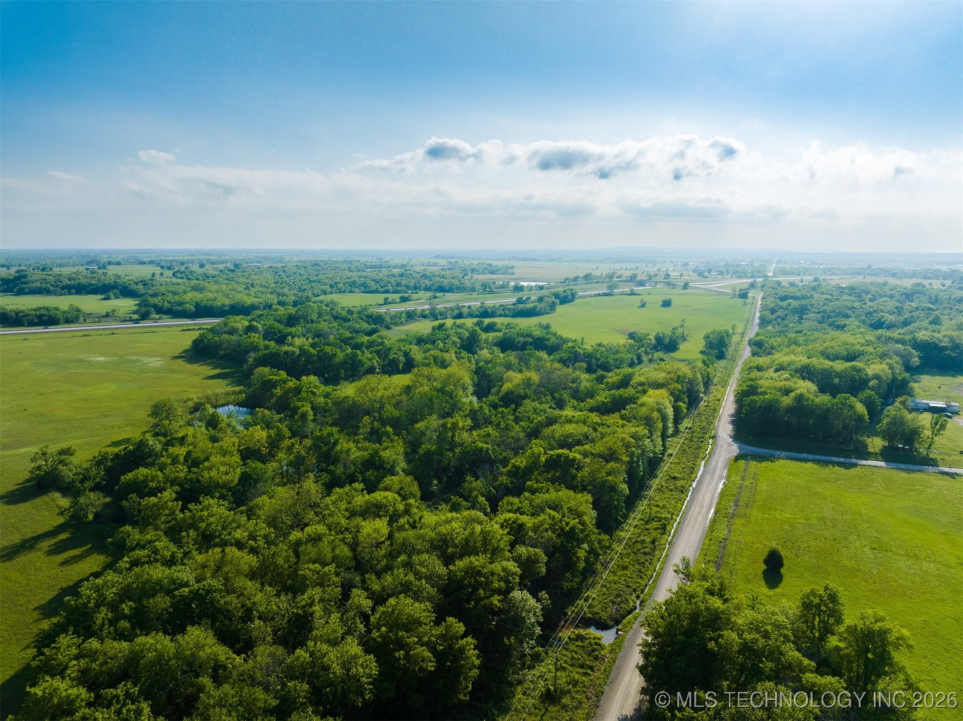 7 S 417th East Avenue Property Photo 9