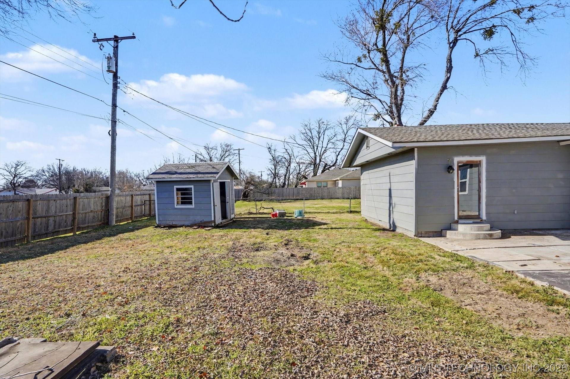 805 E Fort Worth Street Property Photo 25