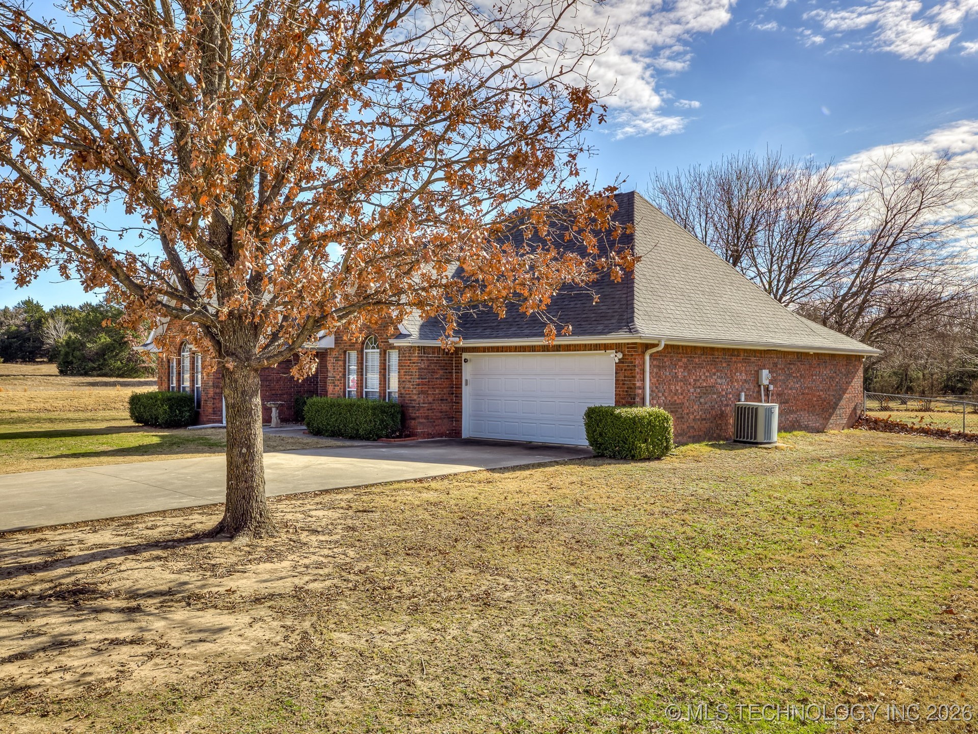 476 N Spinnaker Property Photo 4