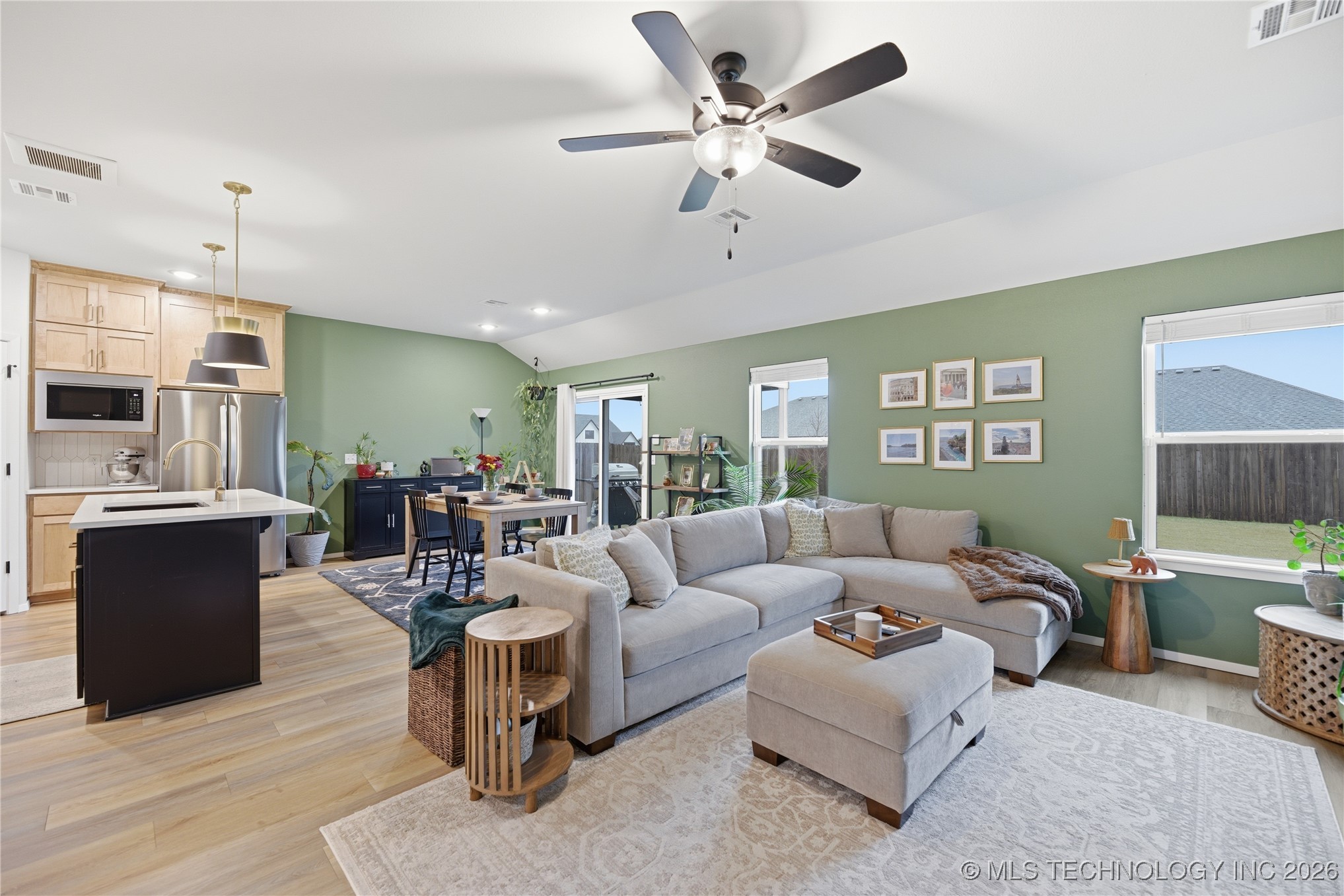 1665 E 138th Place Property Photo 6