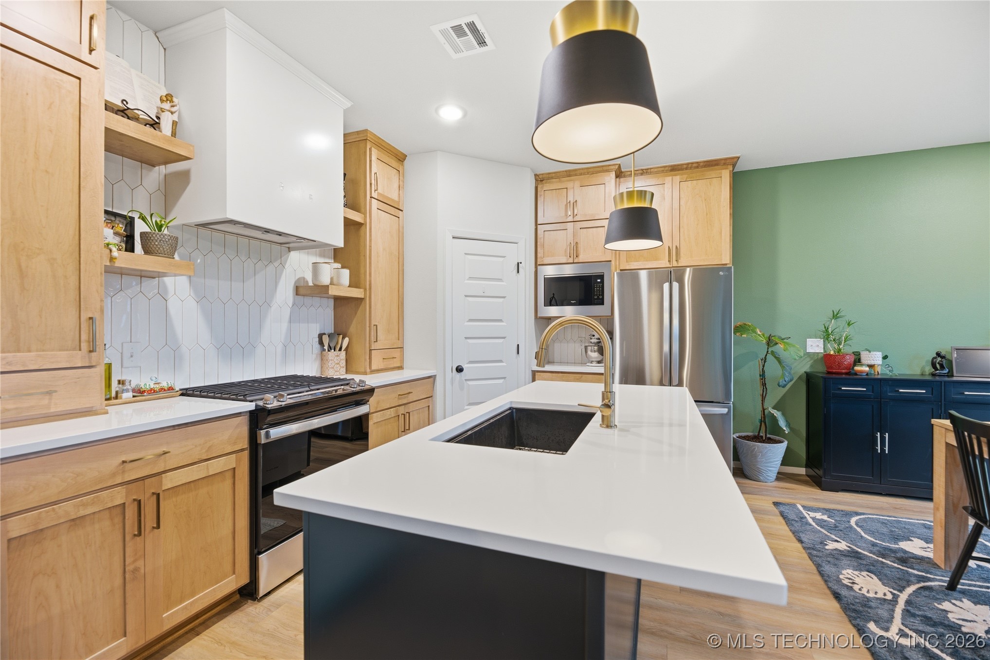 1665 E 138th Place Property Photo 11