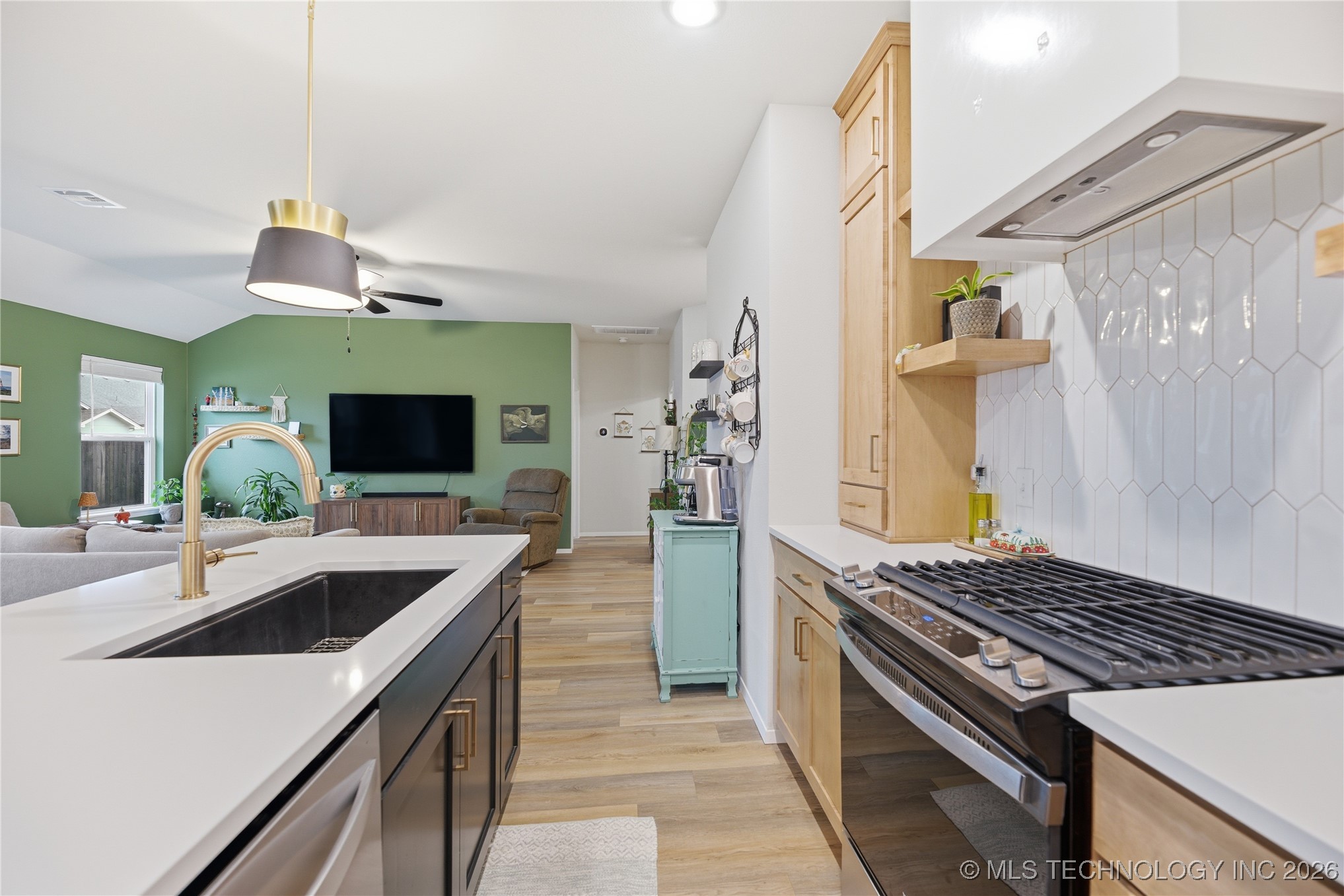 1665 E 138th Place Property Photo 13