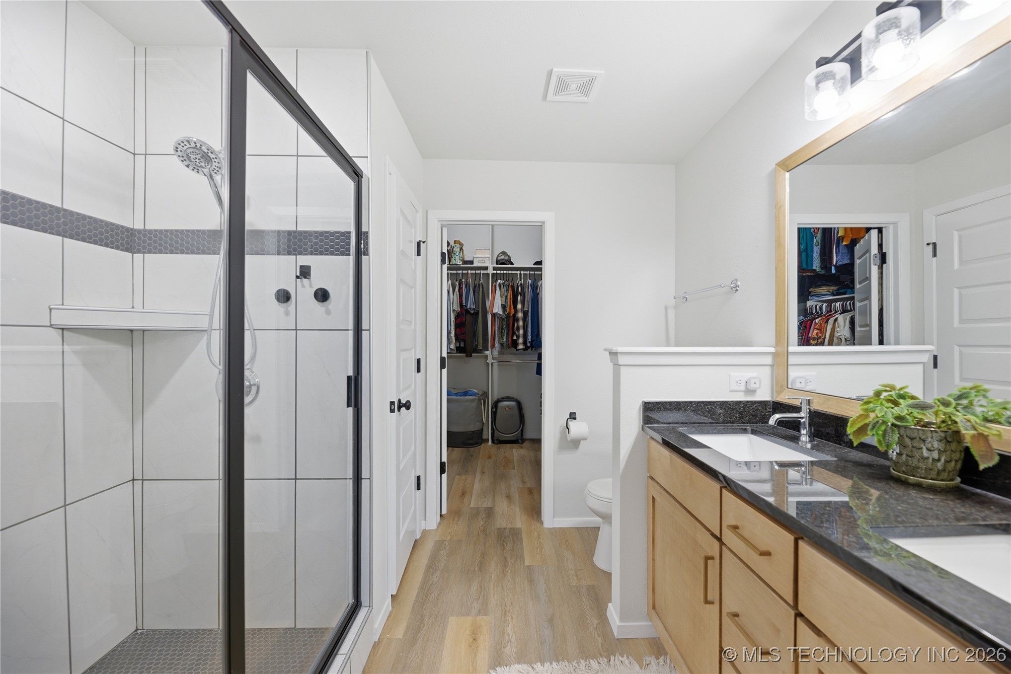 1665 E 138th Place Property Photo 19