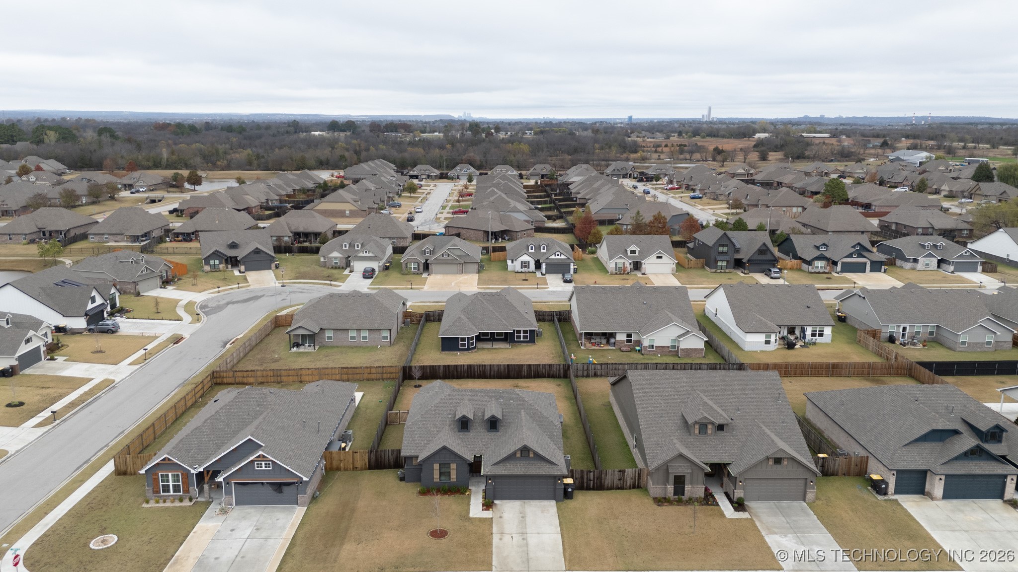 1665 E 138th Place Property Photo 30