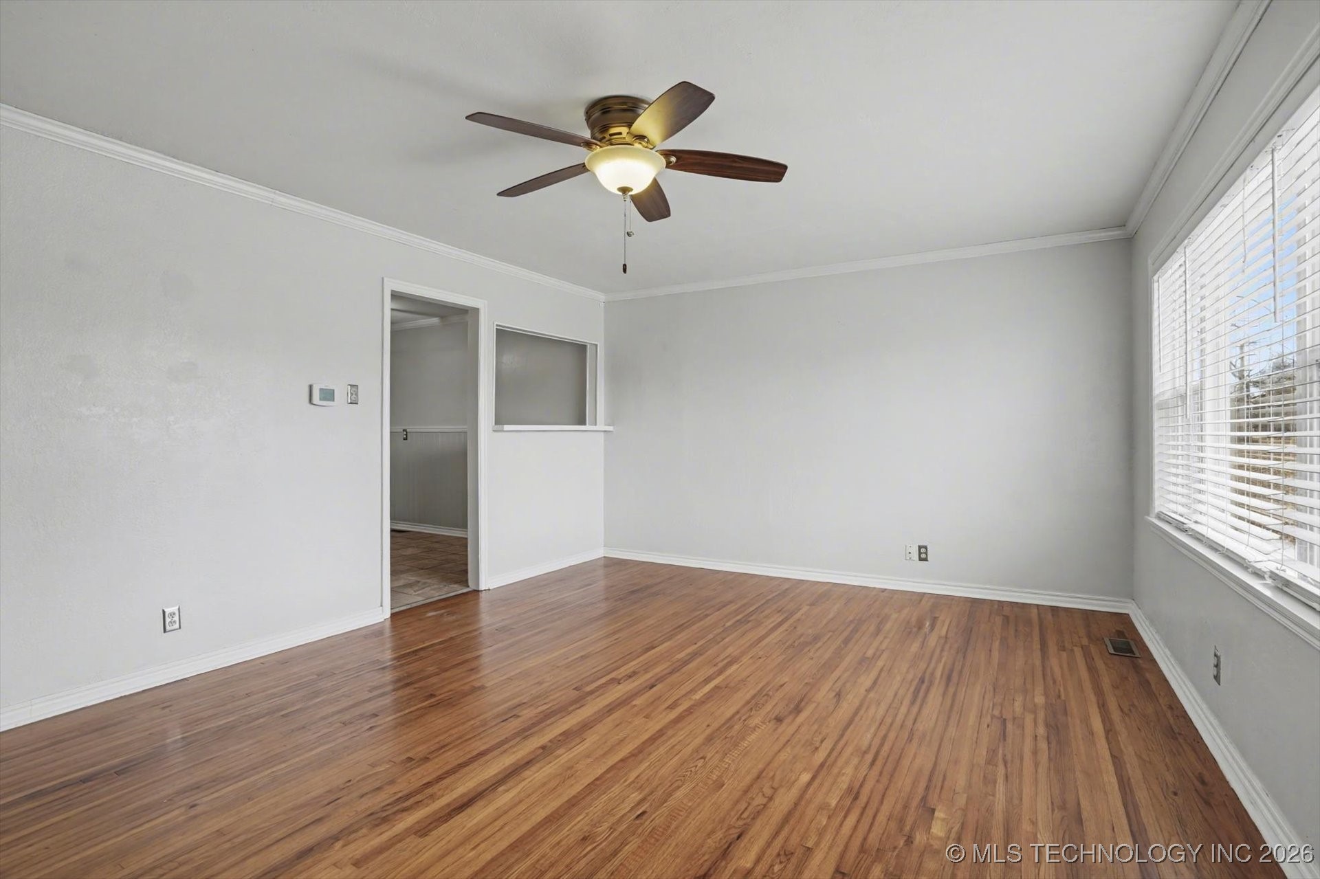 4124 E 35th Street Property Photo 3