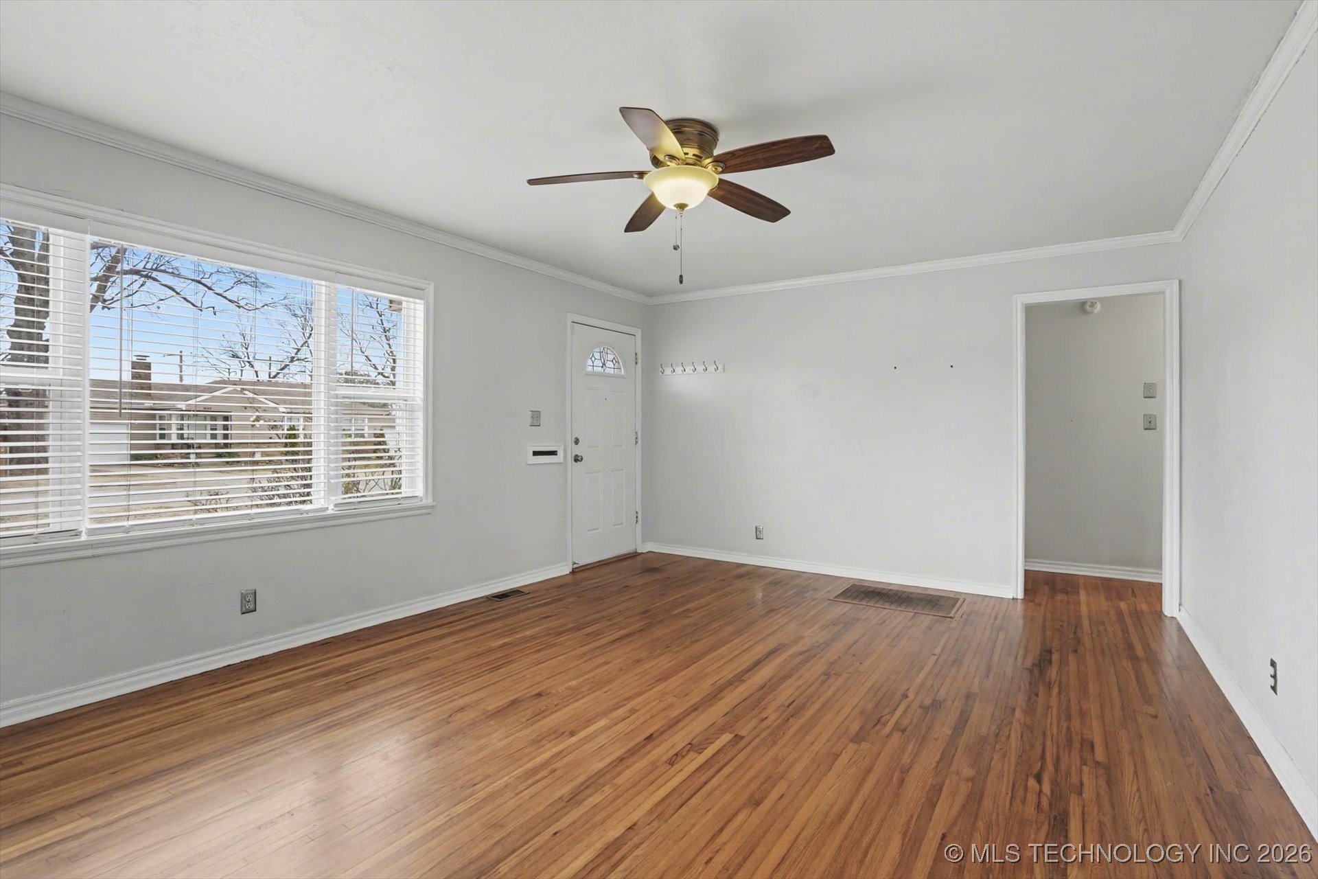 4124 E 35th Street Property Photo 5