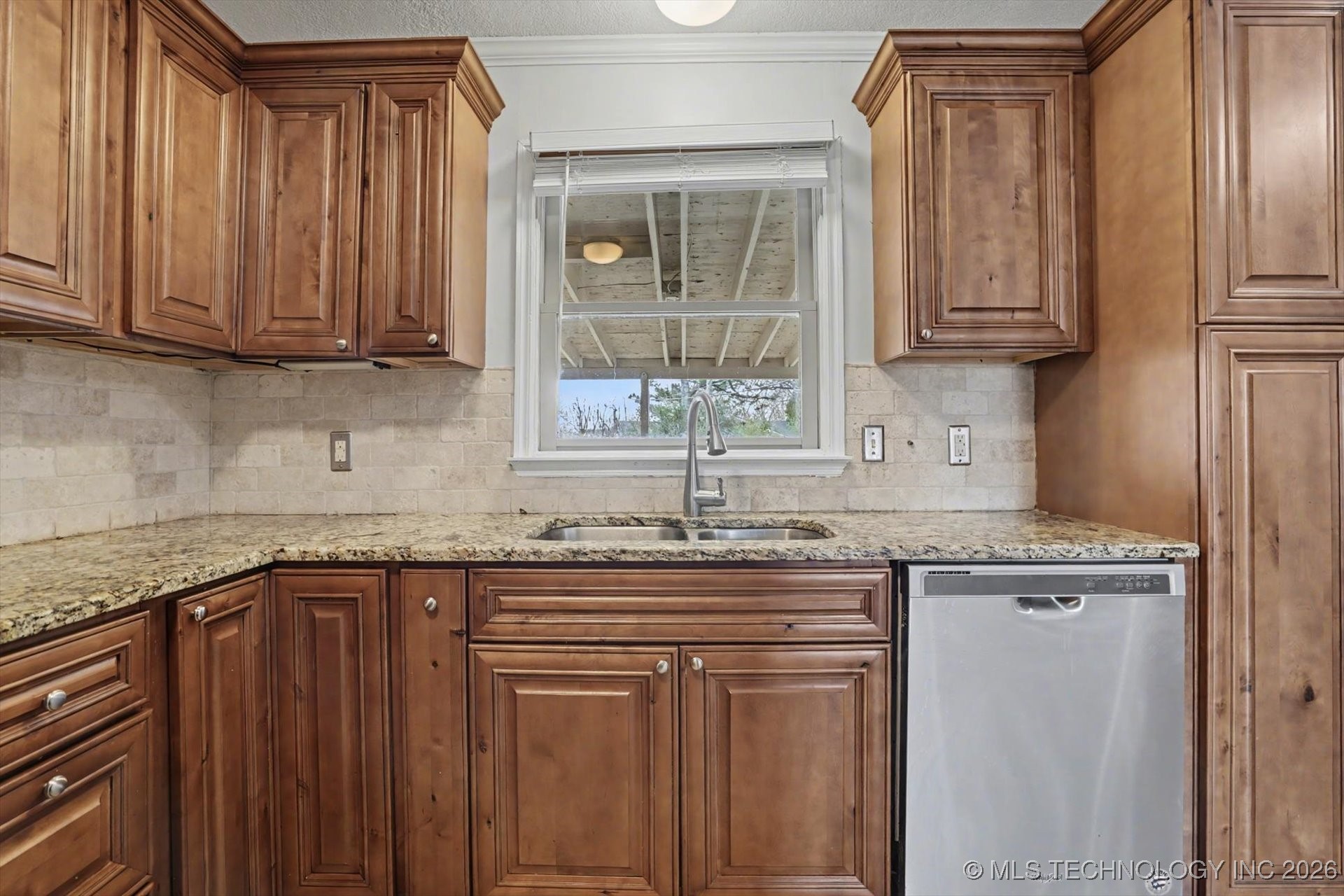 4124 E 35th Street Property Photo 10