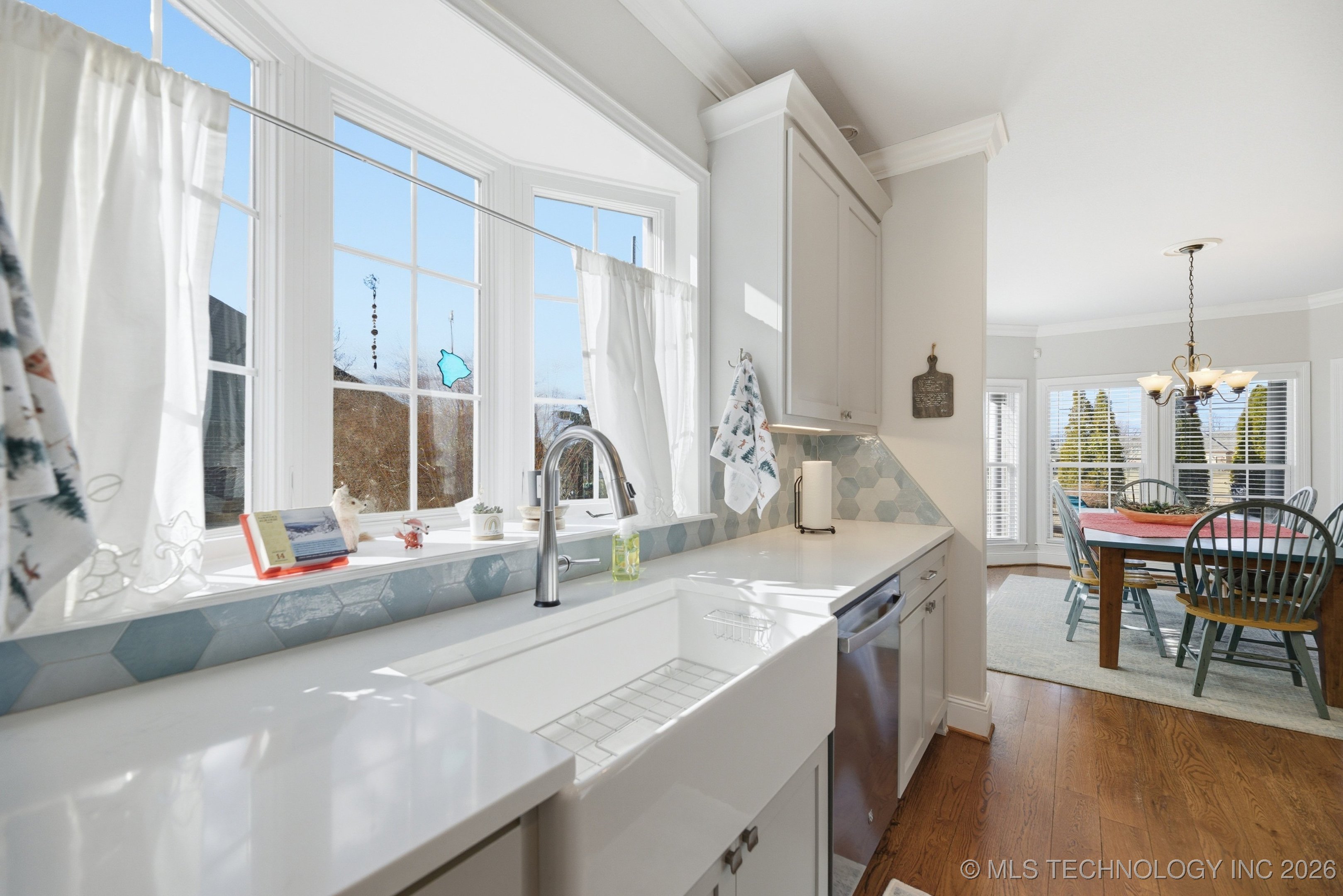 3912 N Battle Creek Drive Property Photo 5