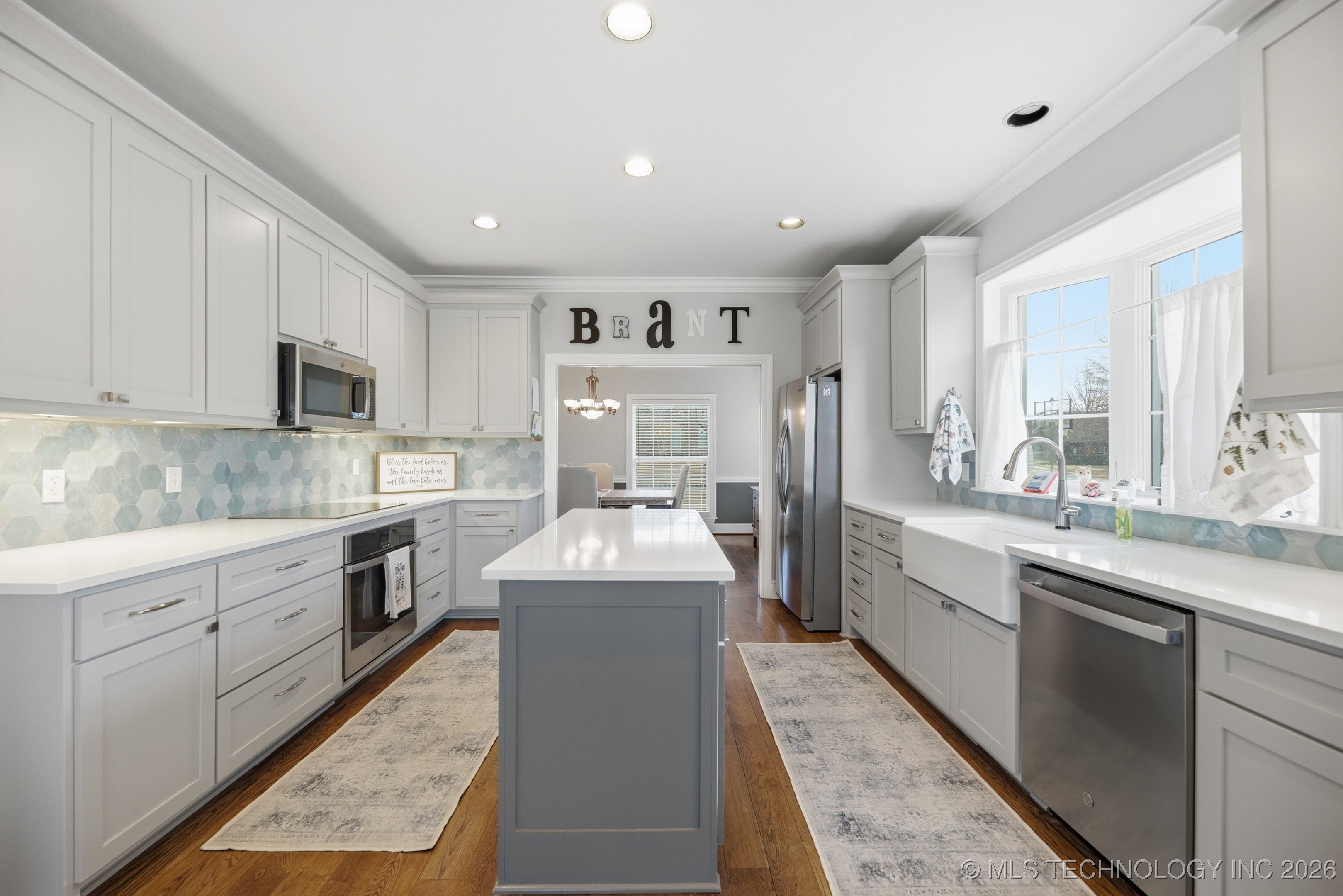 3912 N Battle Creek Drive Property Photo 6