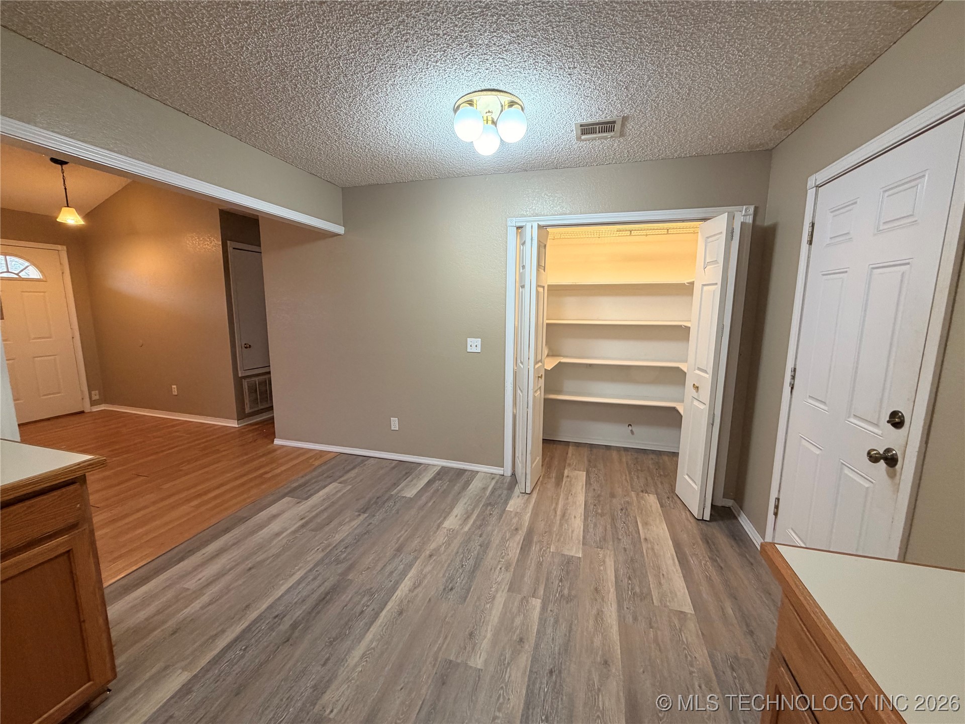 102 Taz Avenue Property Photo 34