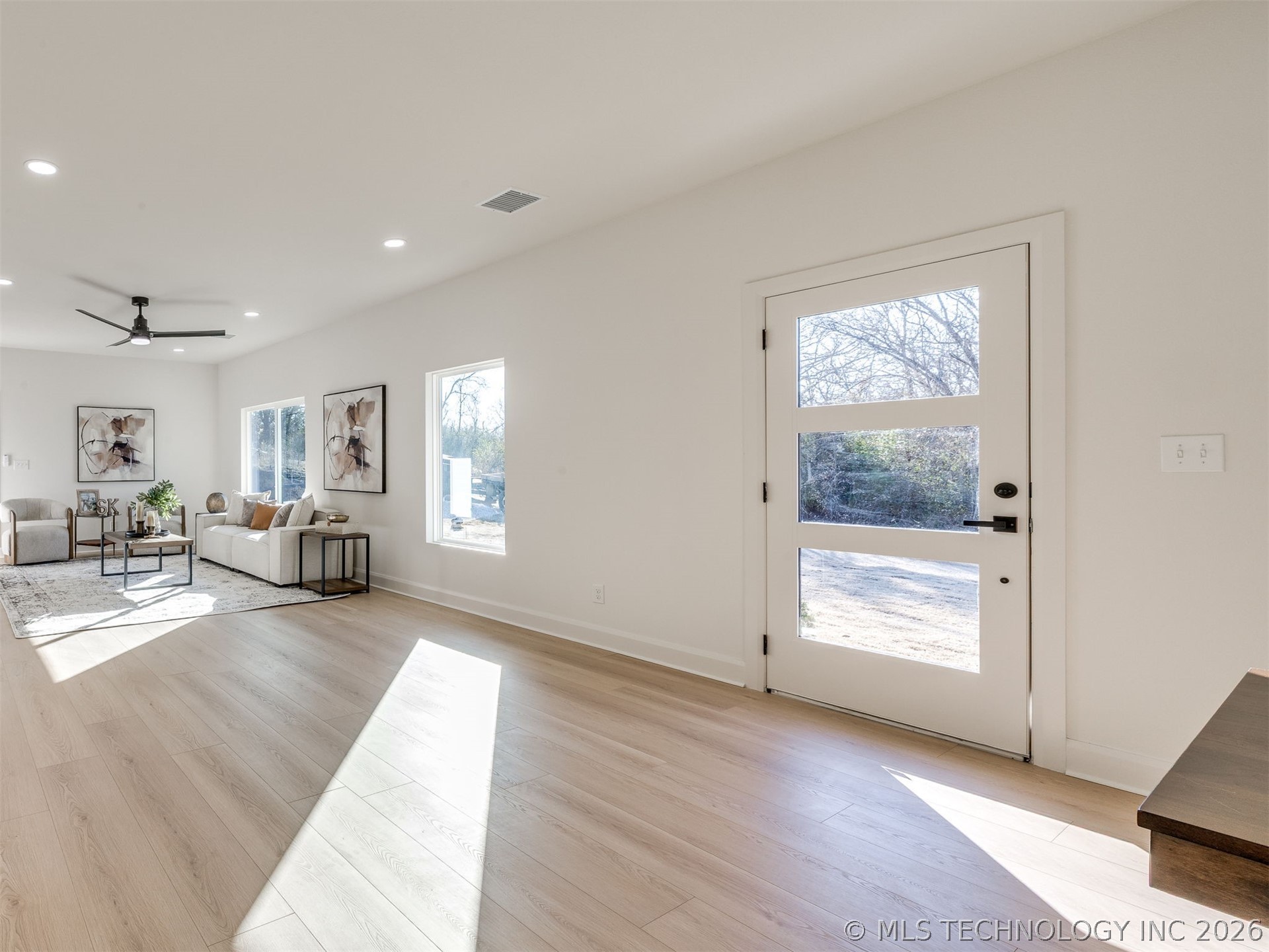 209 N Leahy Street Property Photo 4