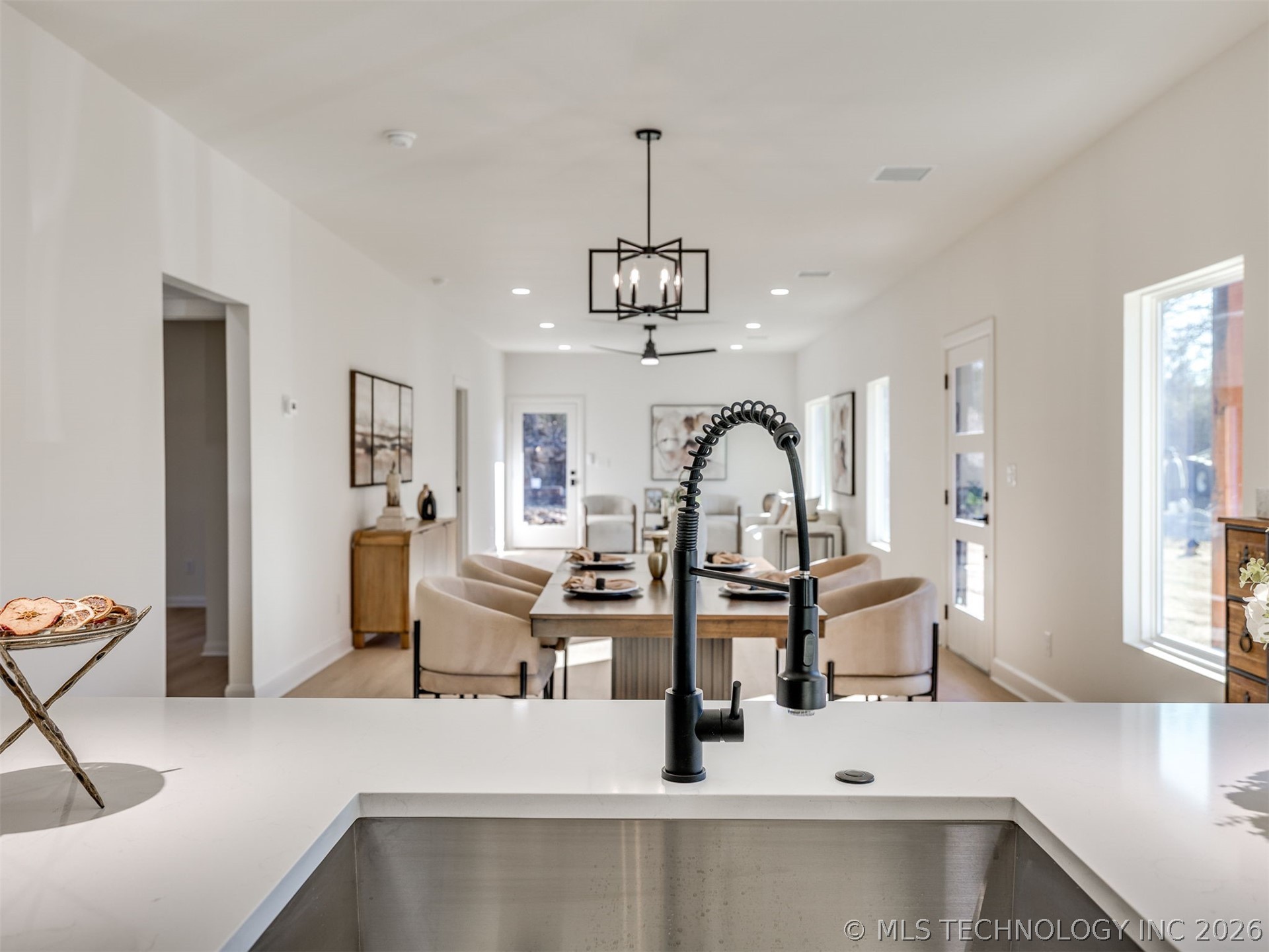 209 N Leahy Street Property Photo 30