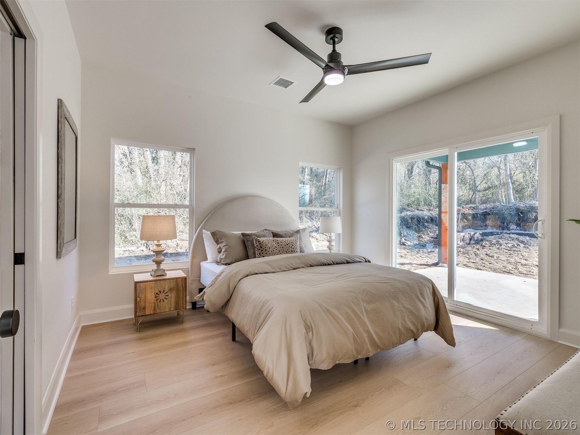 209 N Leahy Street Property Photo 36