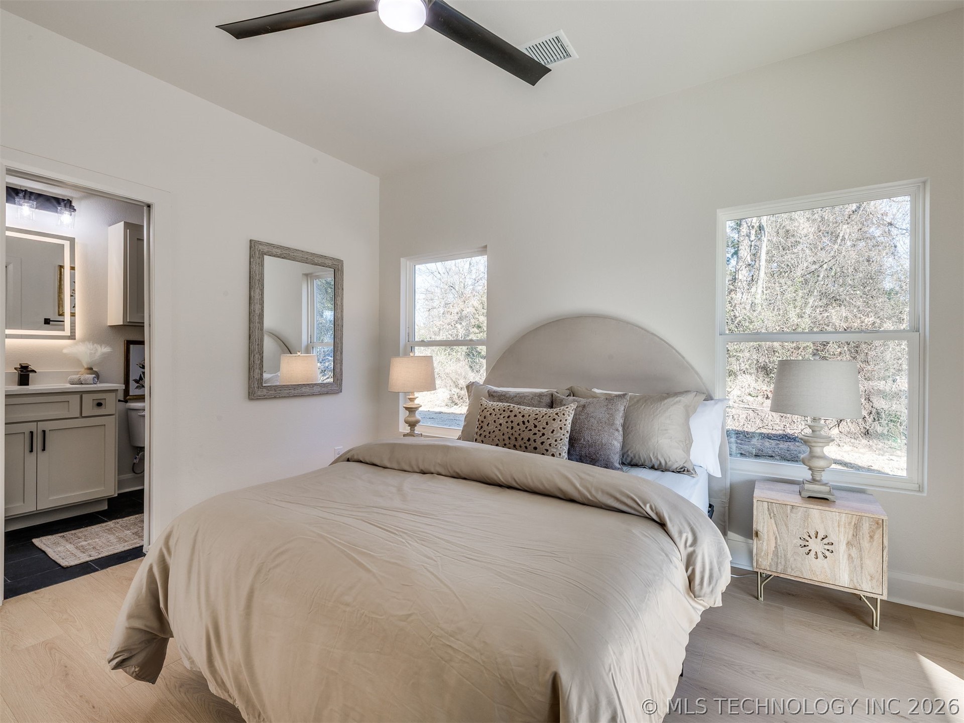 209 N Leahy Street Property Photo 37