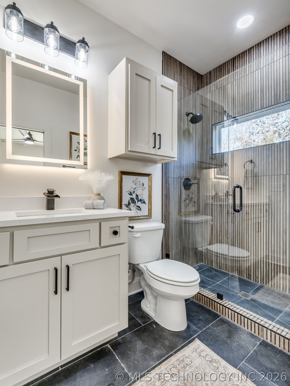 209 N Leahy Street Property Photo 42