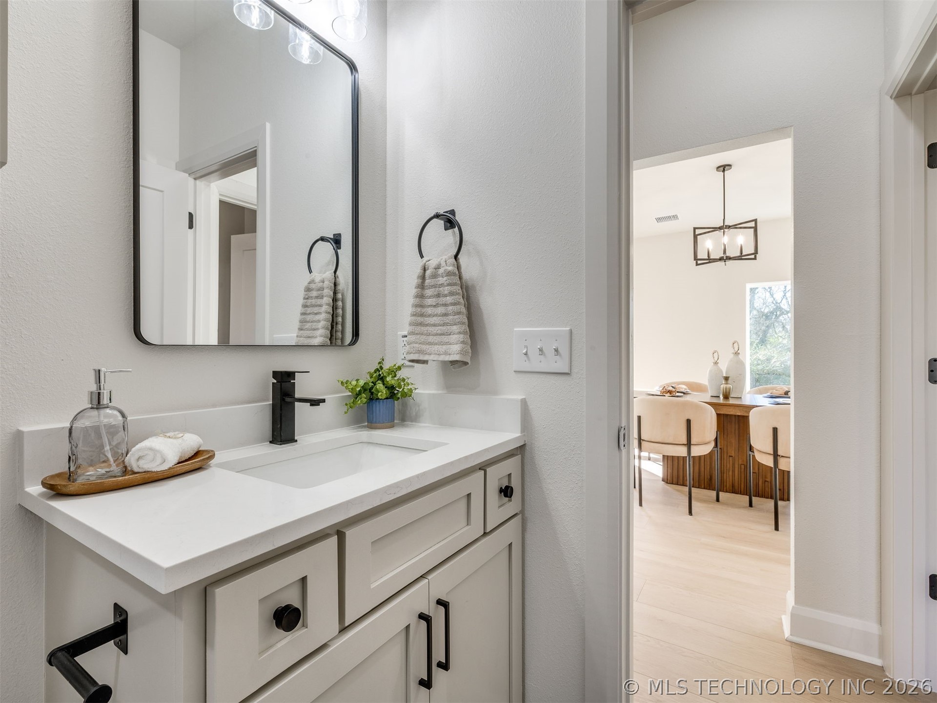 209 N Leahy Street Property Photo 49