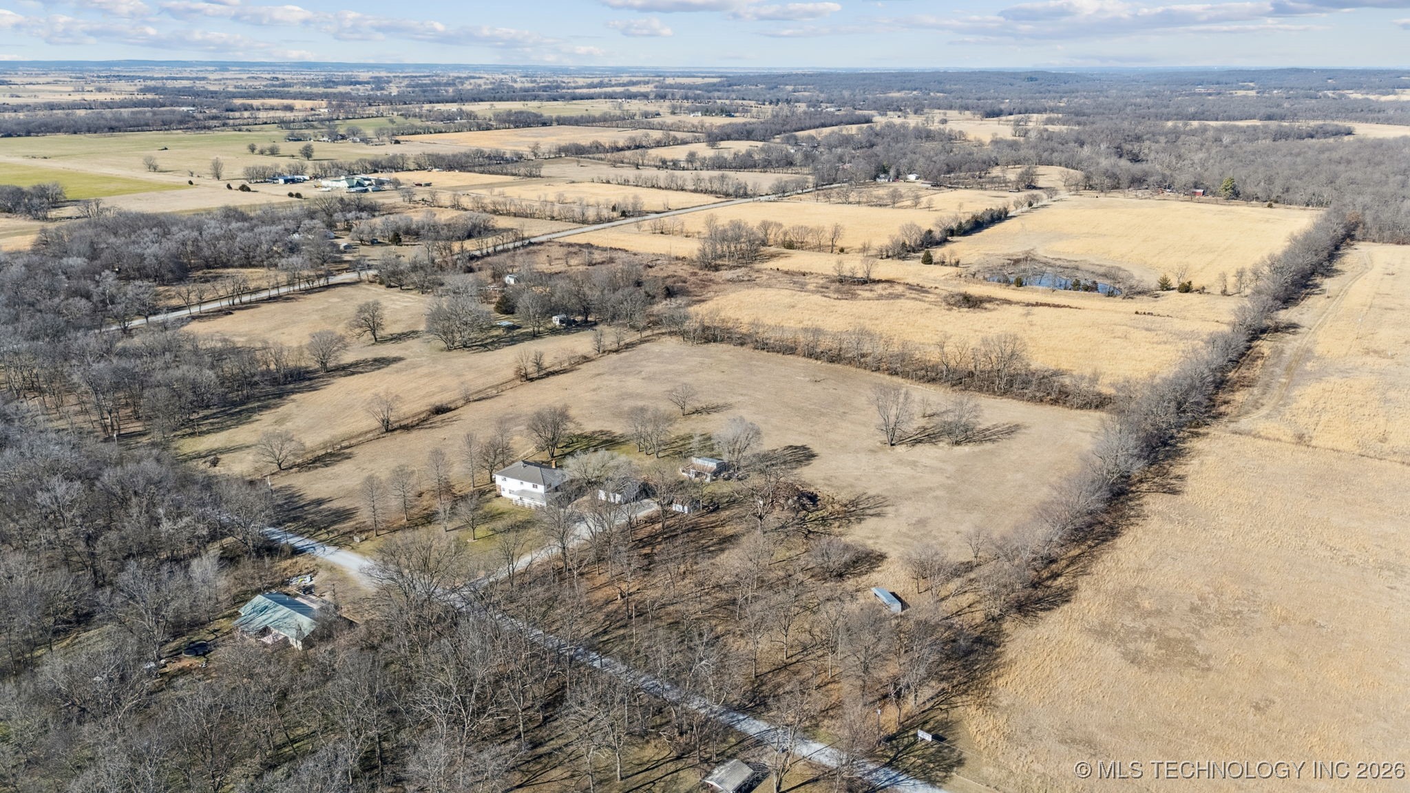 442156 E 367 Road Property Photo 3