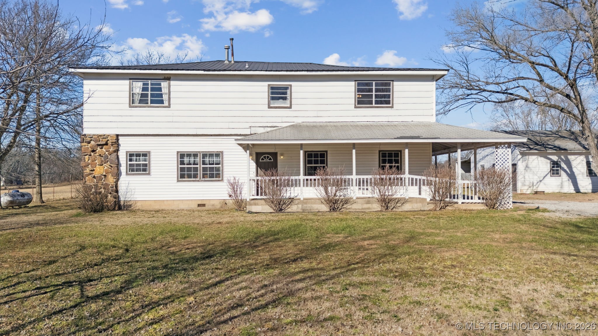 442156 E 367 Road Property Photo 5