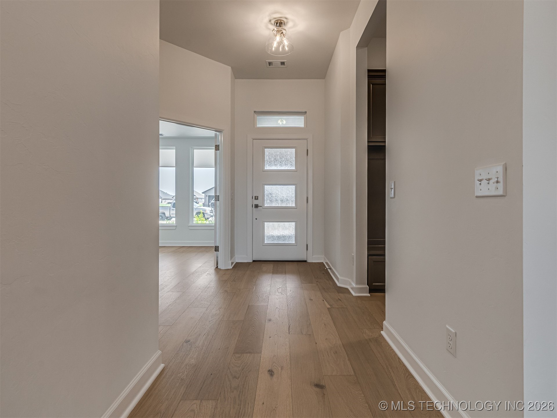 16302 S 89th Avenue E Property Photo 5