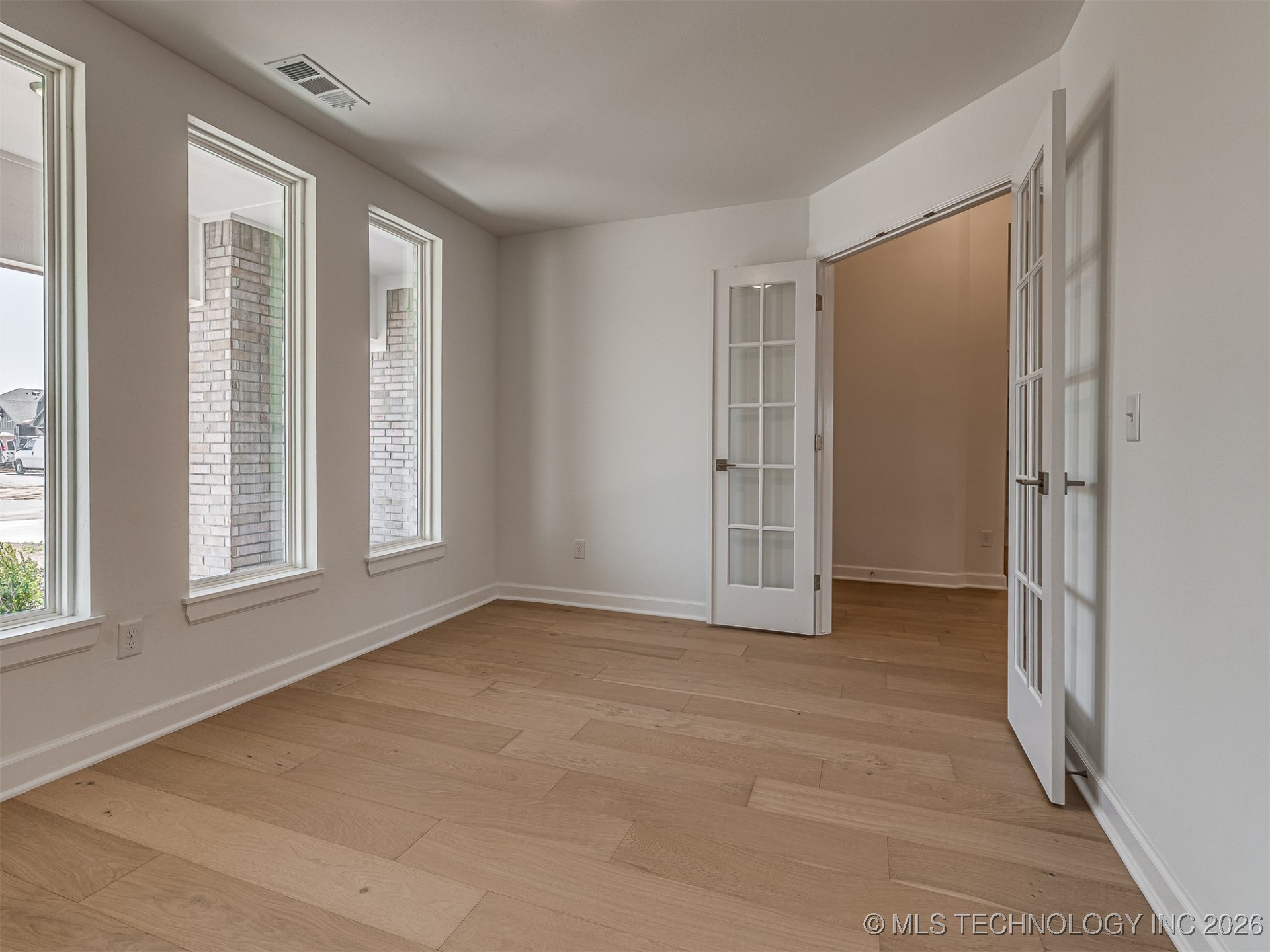 16302 S 89th Avenue E Property Photo 9