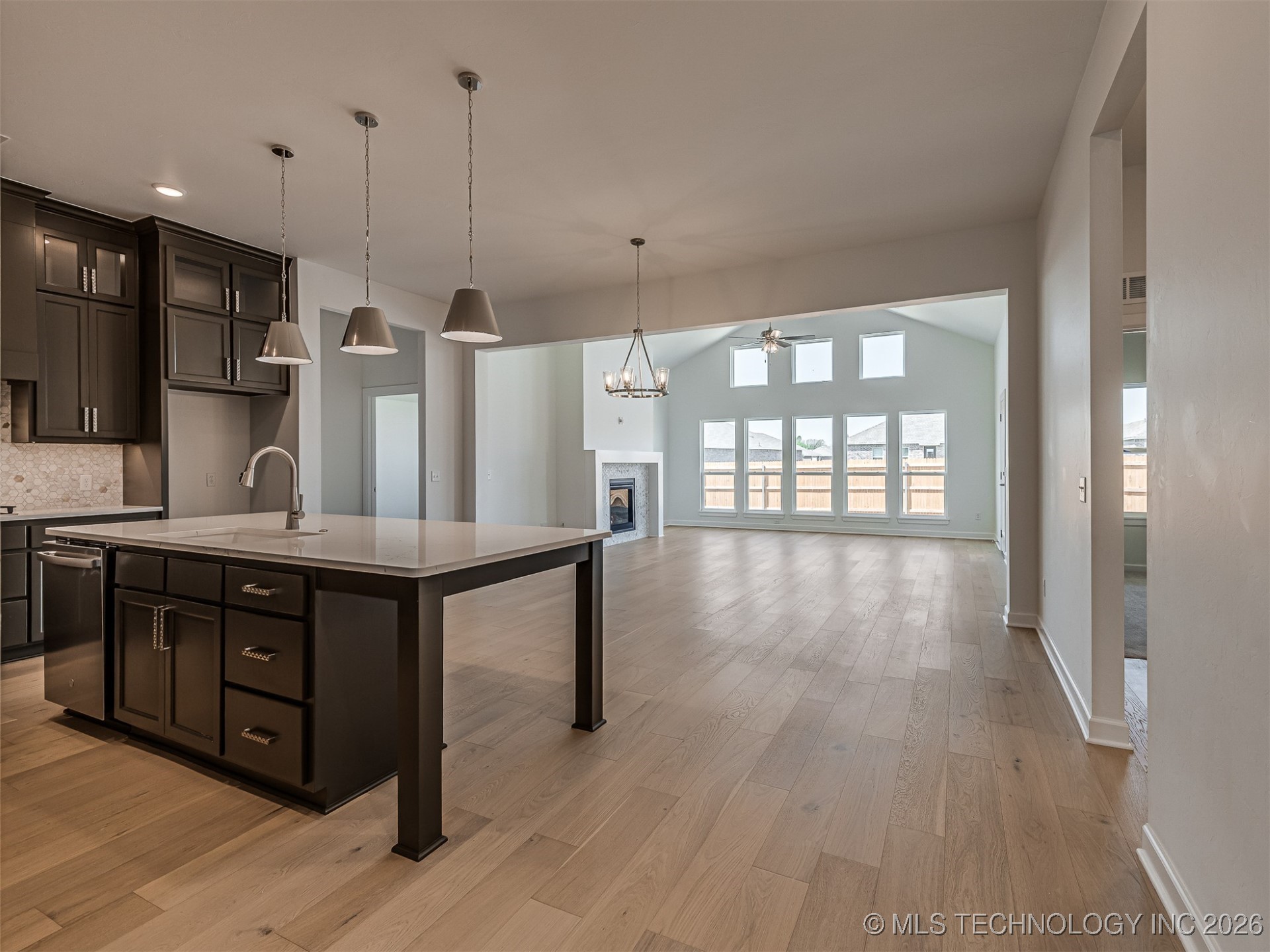 16302 S 89th Avenue E Property Photo 19