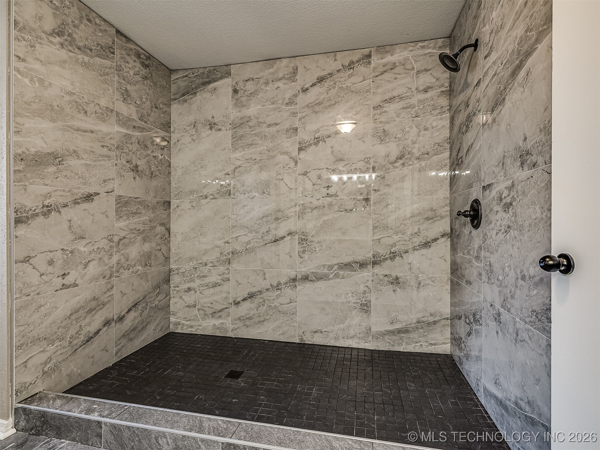 300 Ridgecrest Court Property Photo 26