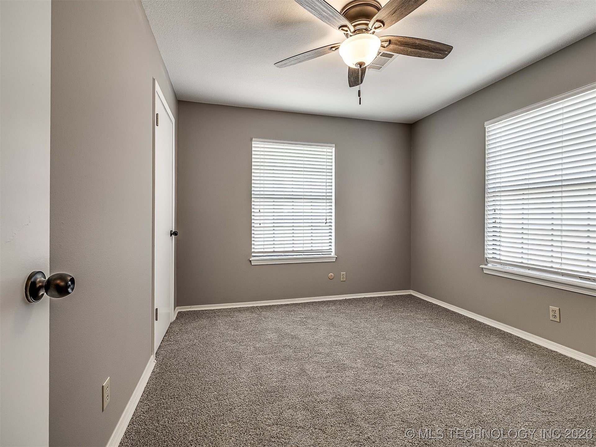 300 Ridgecrest Court Property Photo 30