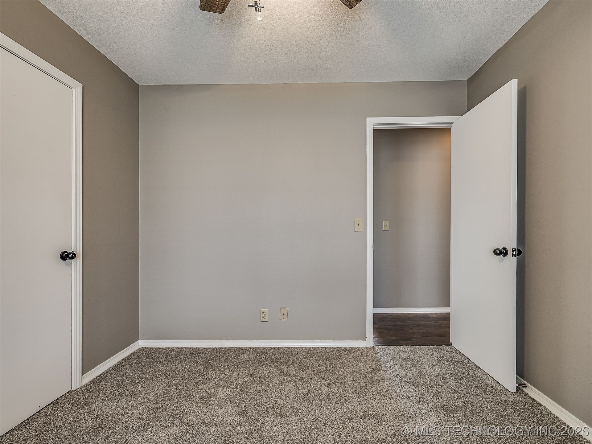 300 Ridgecrest Court Property Photo 33