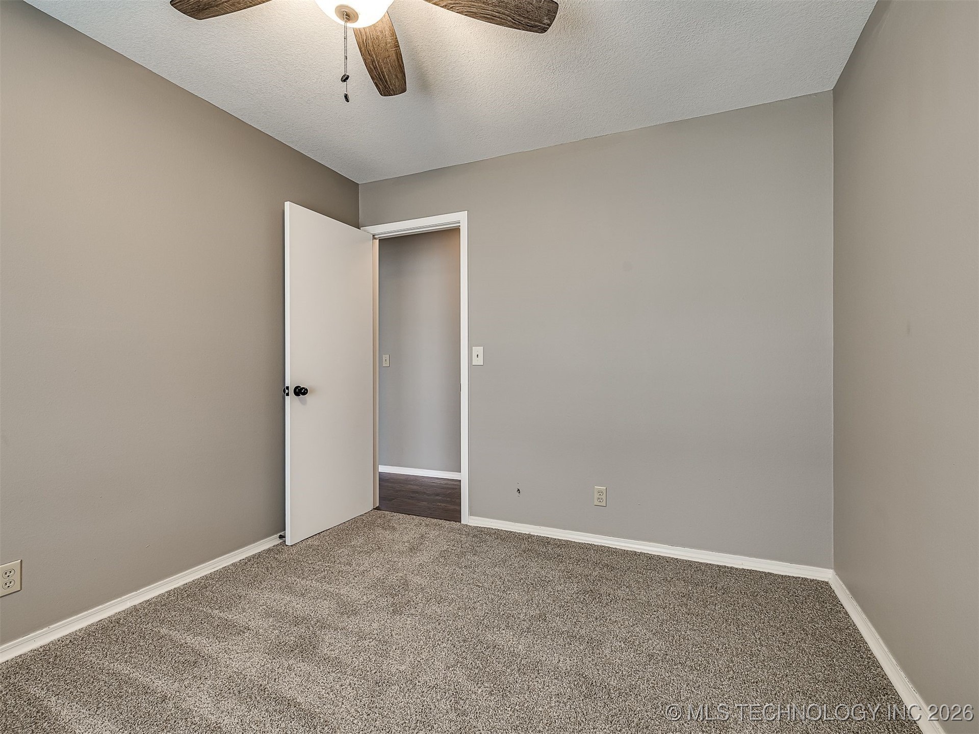 300 Ridgecrest Court Property Photo 36