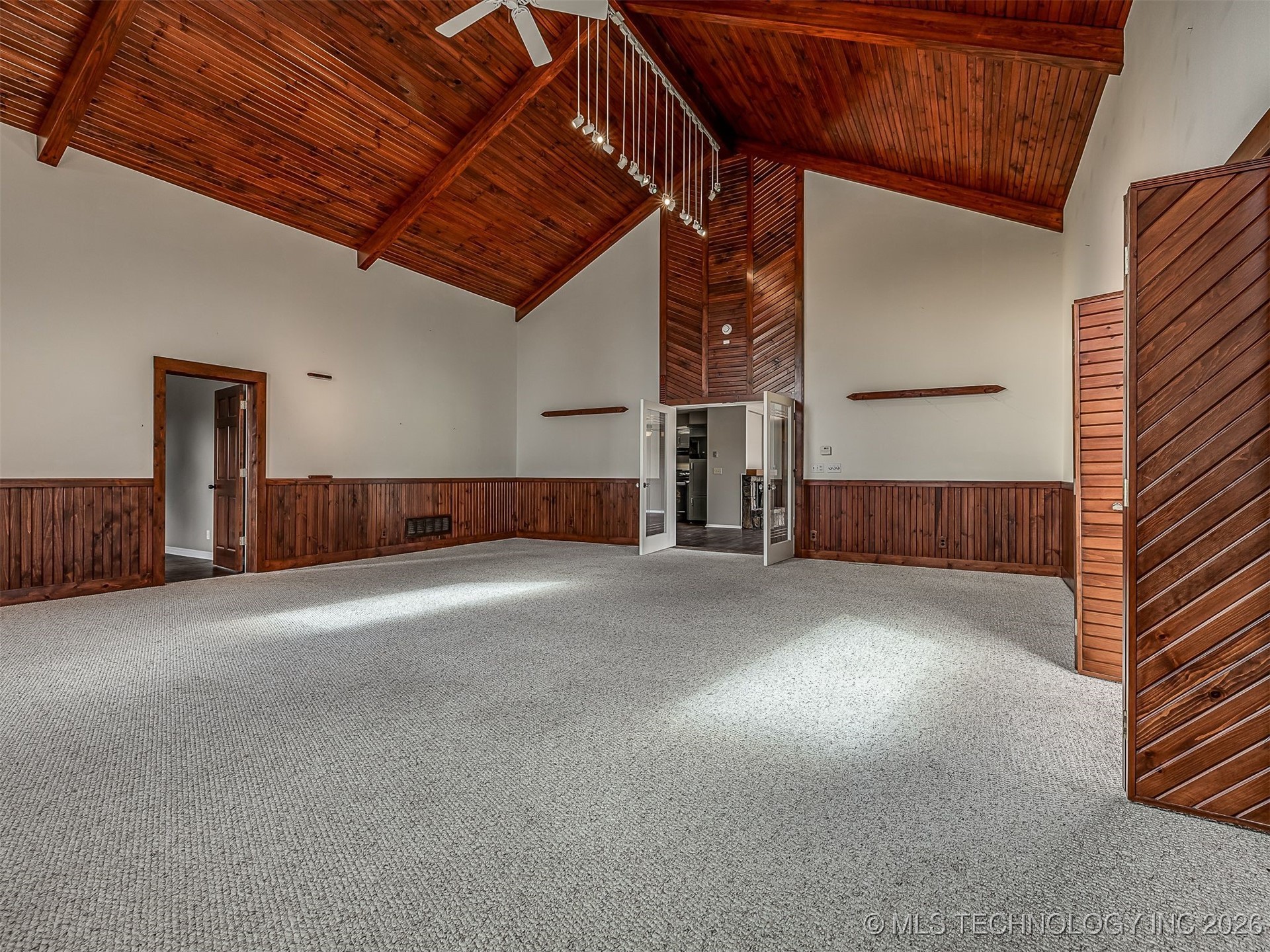 300 Ridgecrest Court Property Photo 41