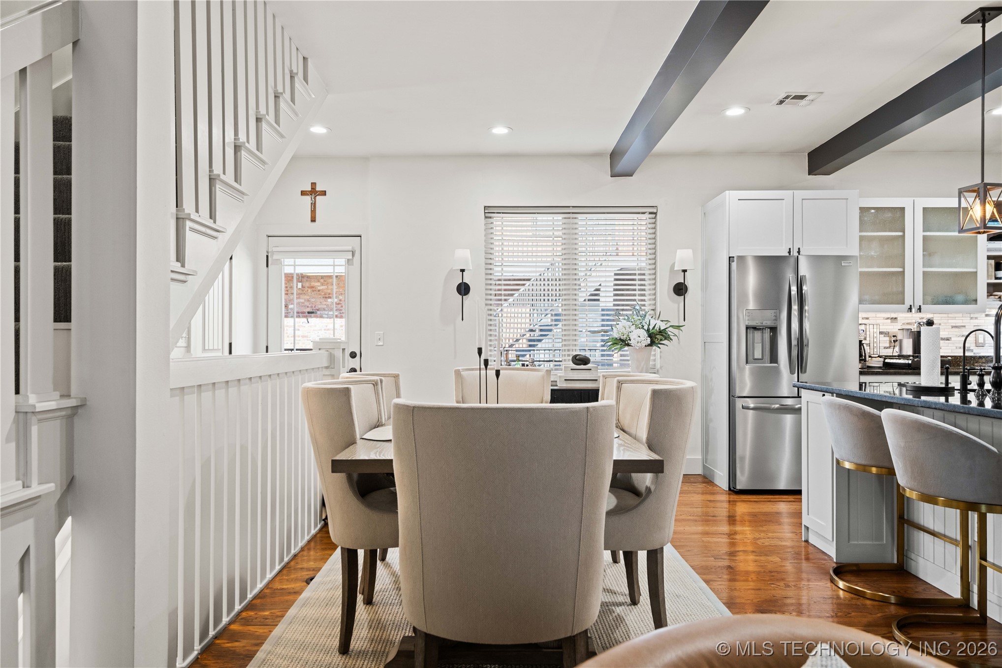 1407 S Saint Louis Avenue B Property Photo 14