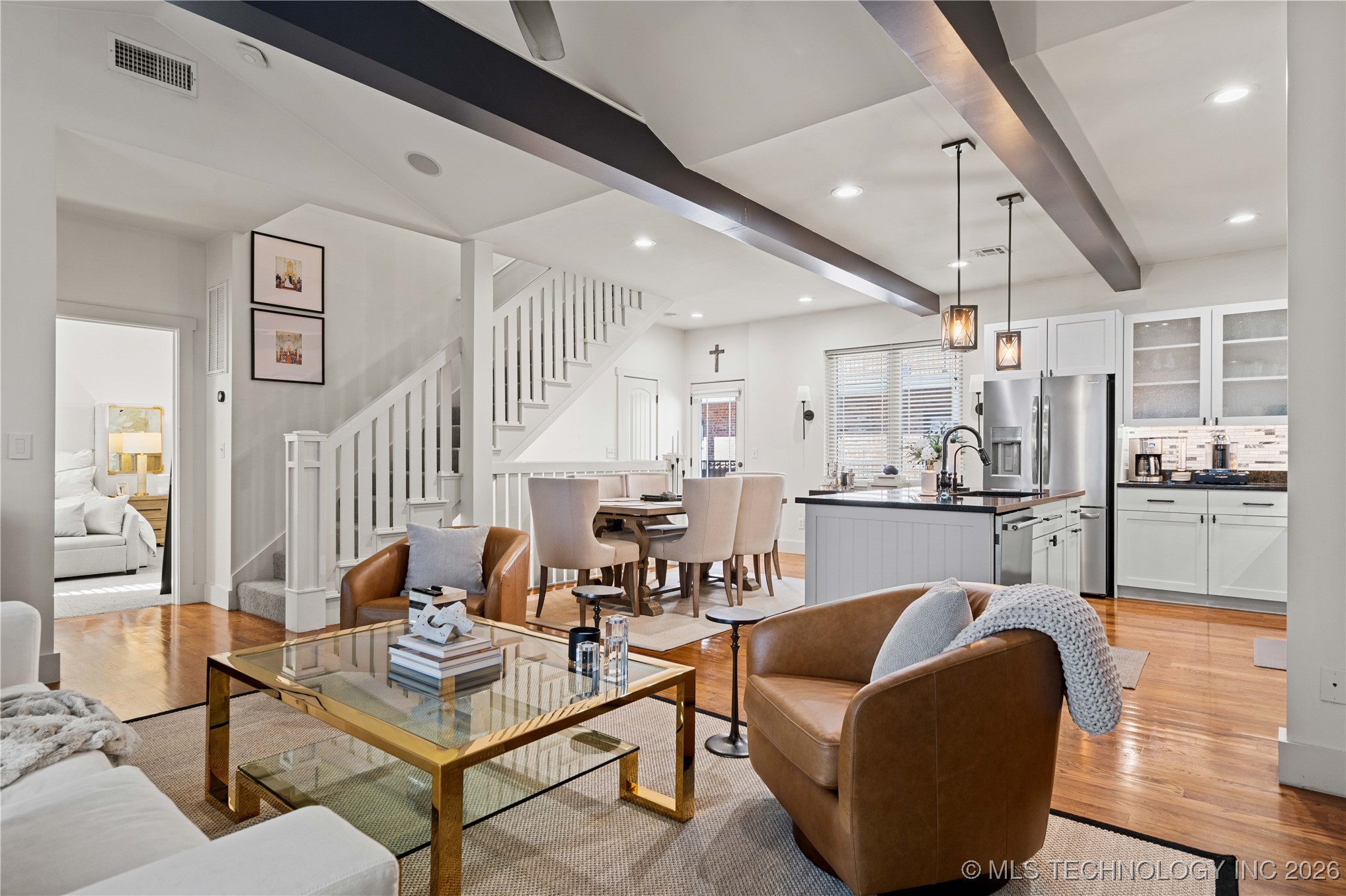 1407 S Saint Louis Avenue B Property Photo 18