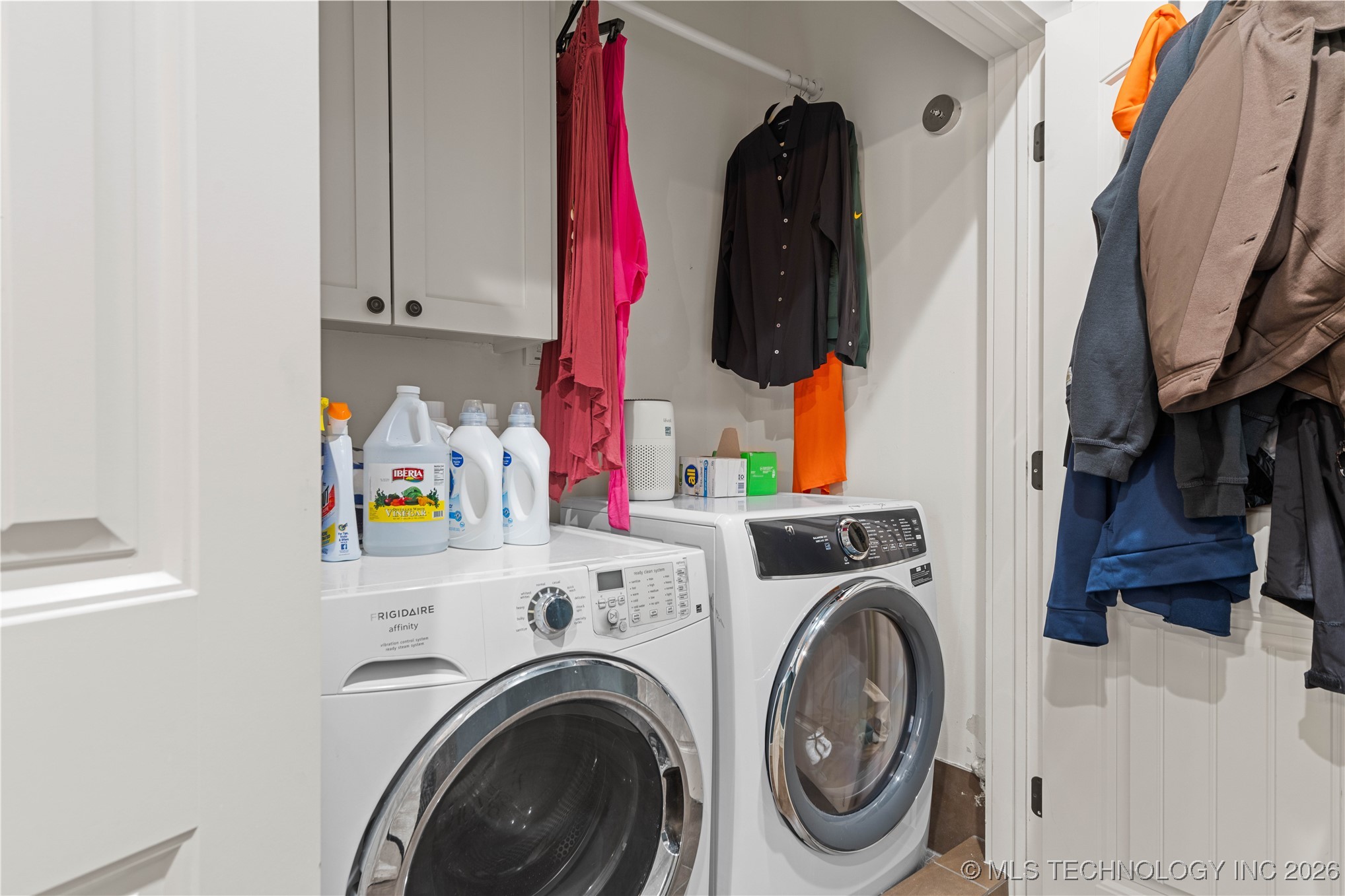 1407 S Saint Louis Avenue B Property Photo 24