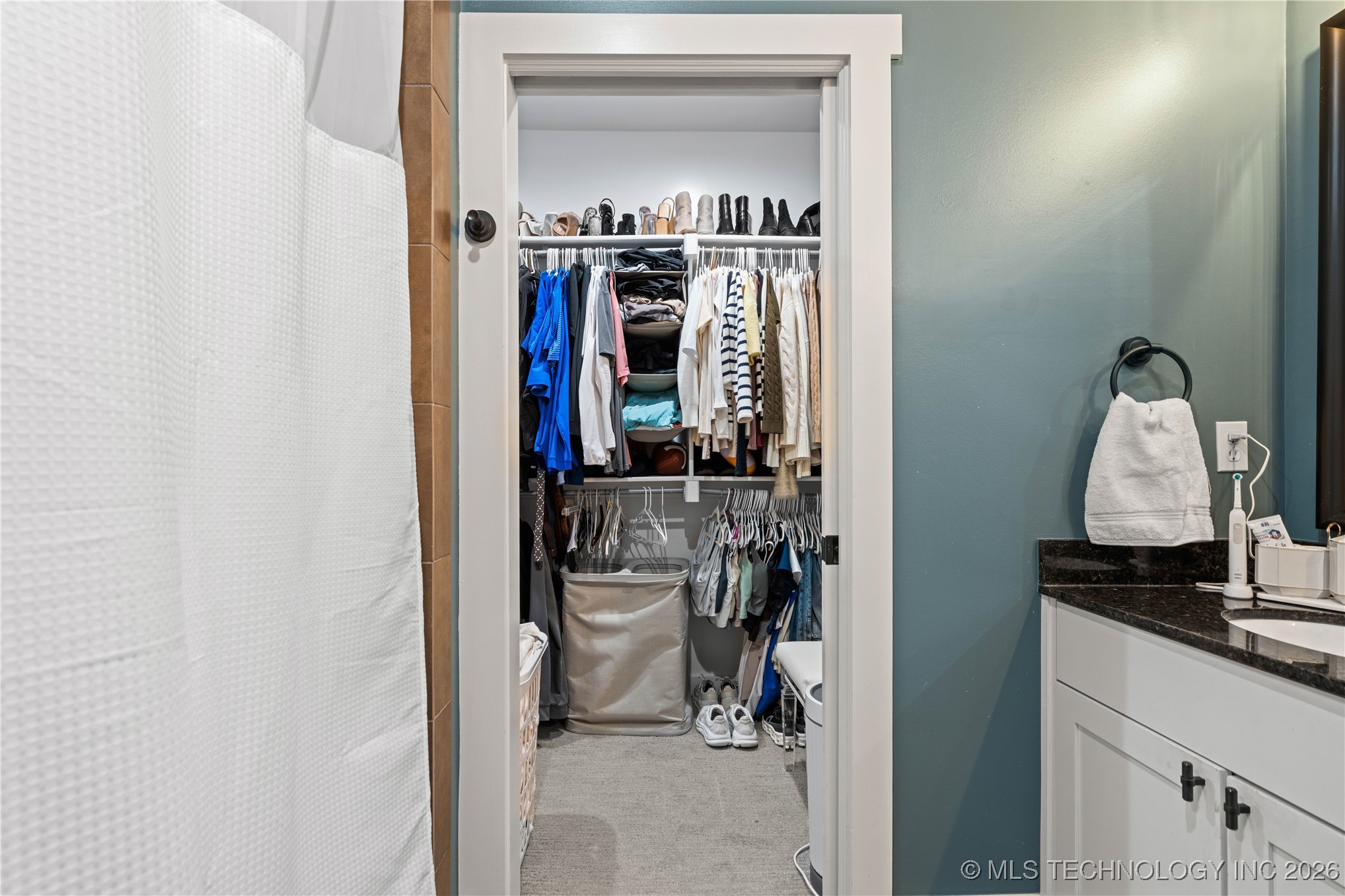 1407 S Saint Louis Avenue B Property Photo 27