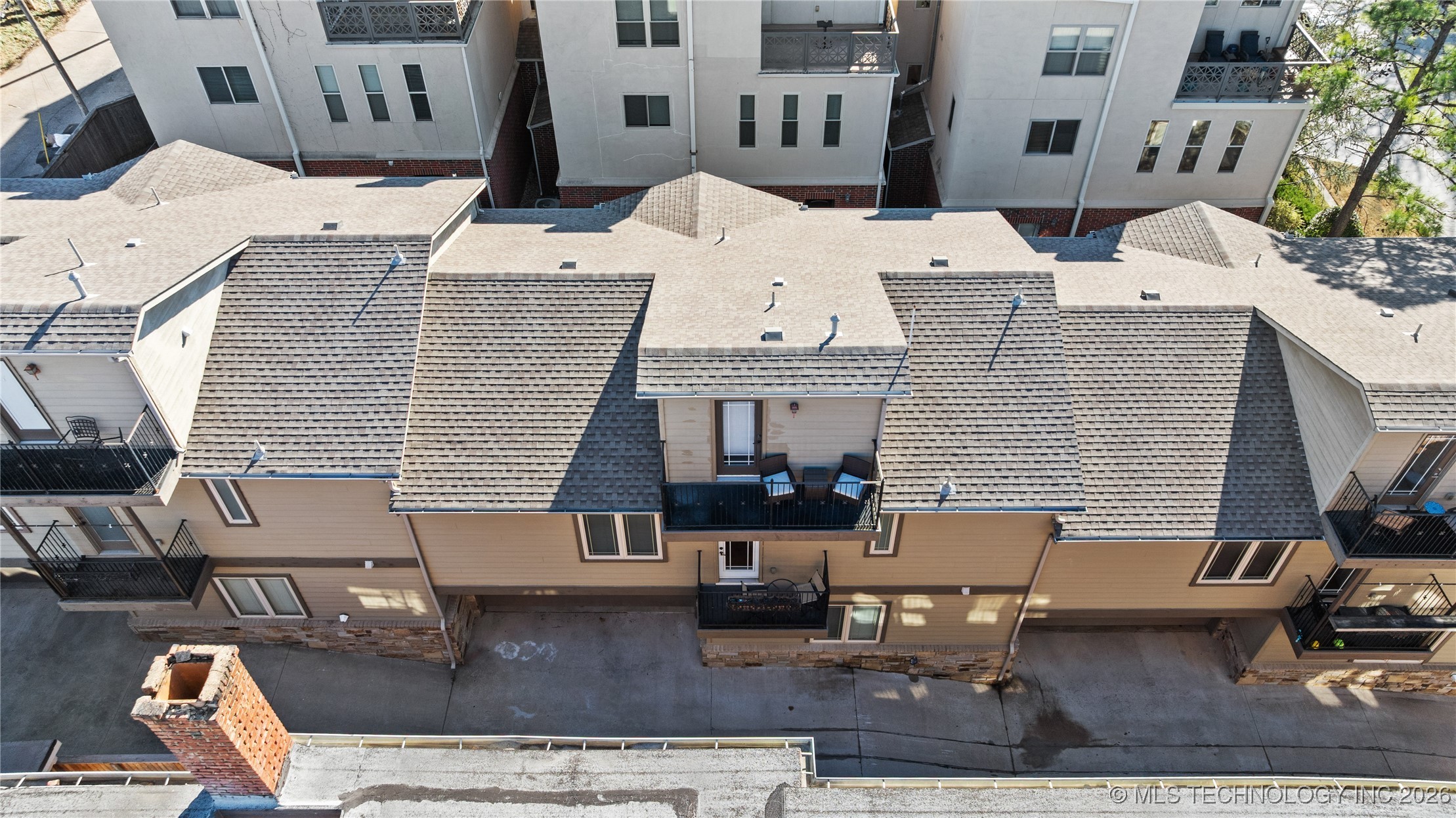 1407 S Saint Louis Avenue B Property Photo 37