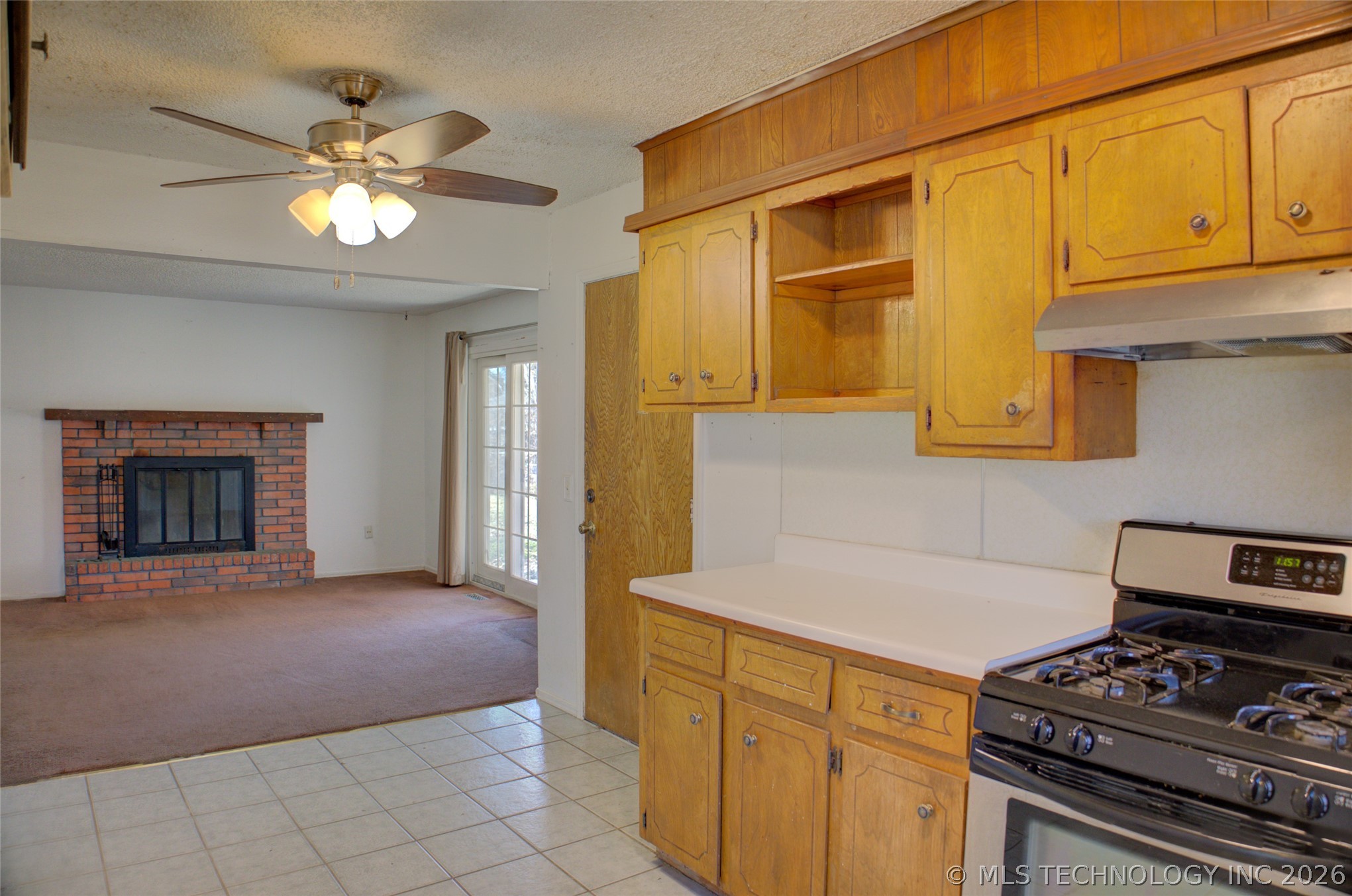 306 E 17th Street Property Photo 17