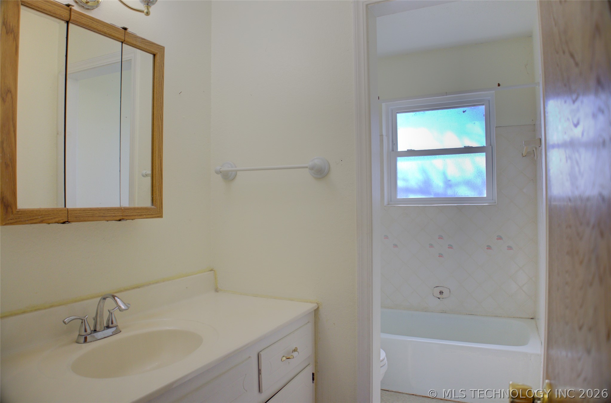 306 E 17th Street Property Photo 21