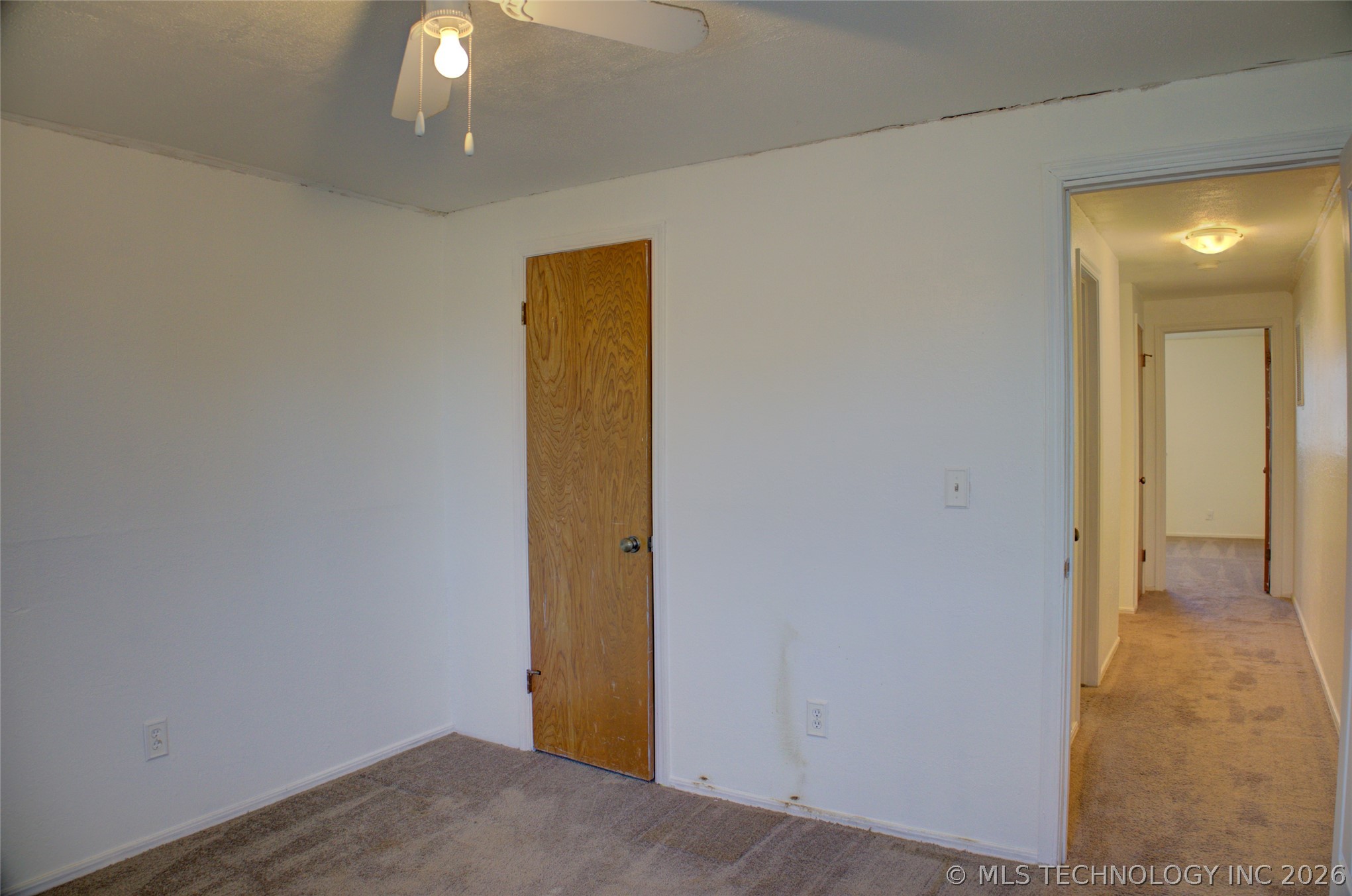 306 E 17th Street Property Photo 30